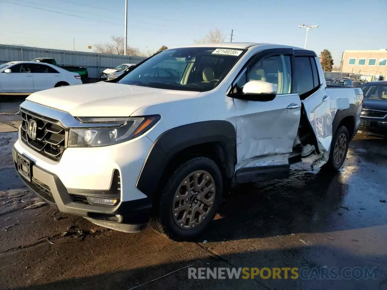 1 Photograph of a damaged car 5FPYK3F74MB019684 HONDA RIDGELINE 2021