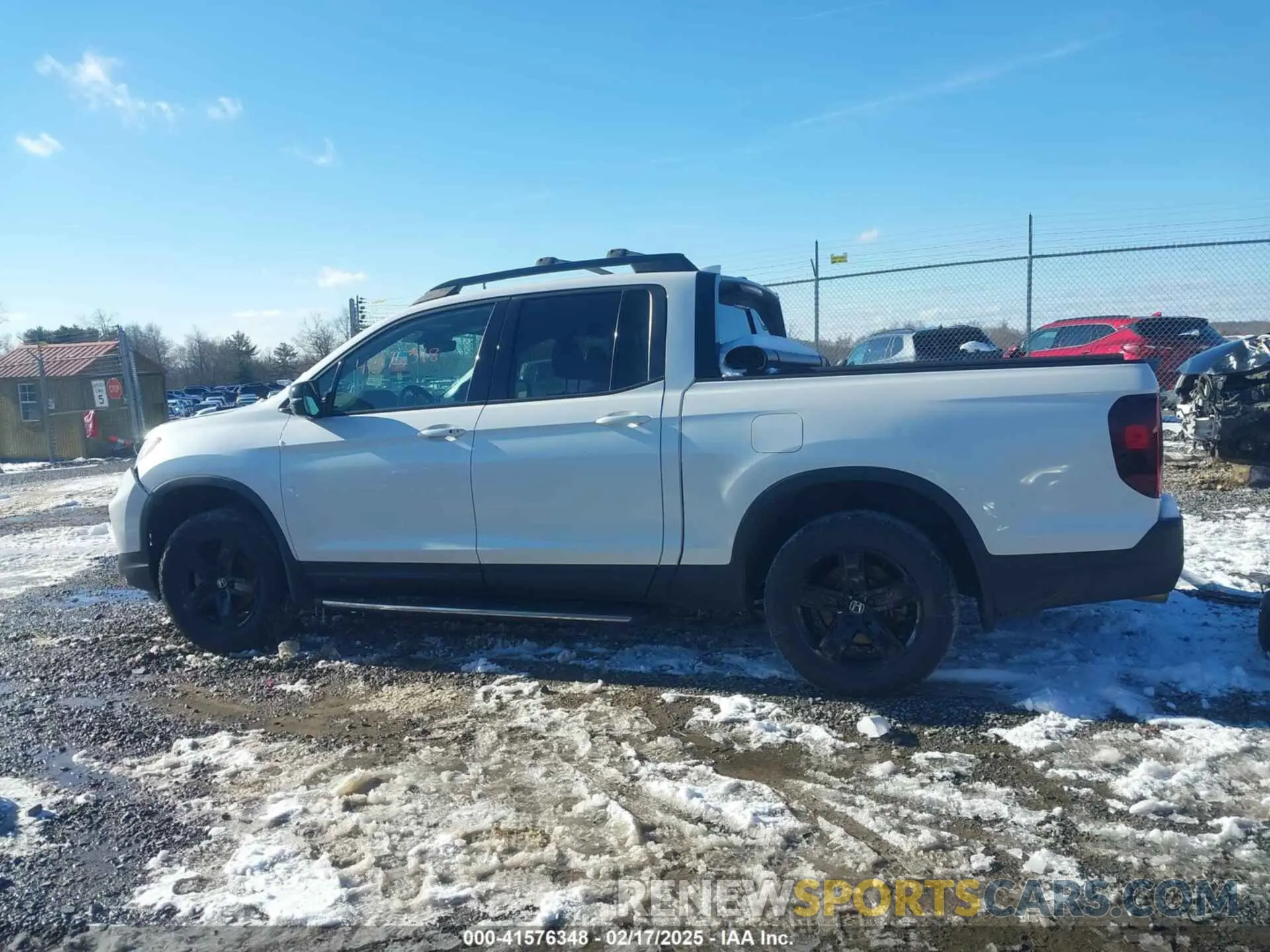15 Photograph of a damaged car 5FPYK3F82MB014976 HONDA RIDGELINE 2021