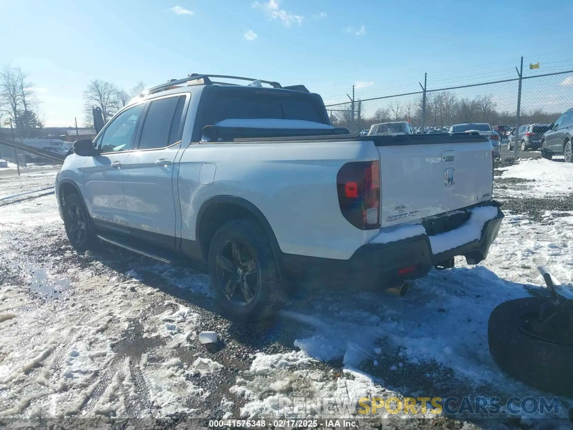 3 Photograph of a damaged car 5FPYK3F82MB014976 HONDA RIDGELINE 2021