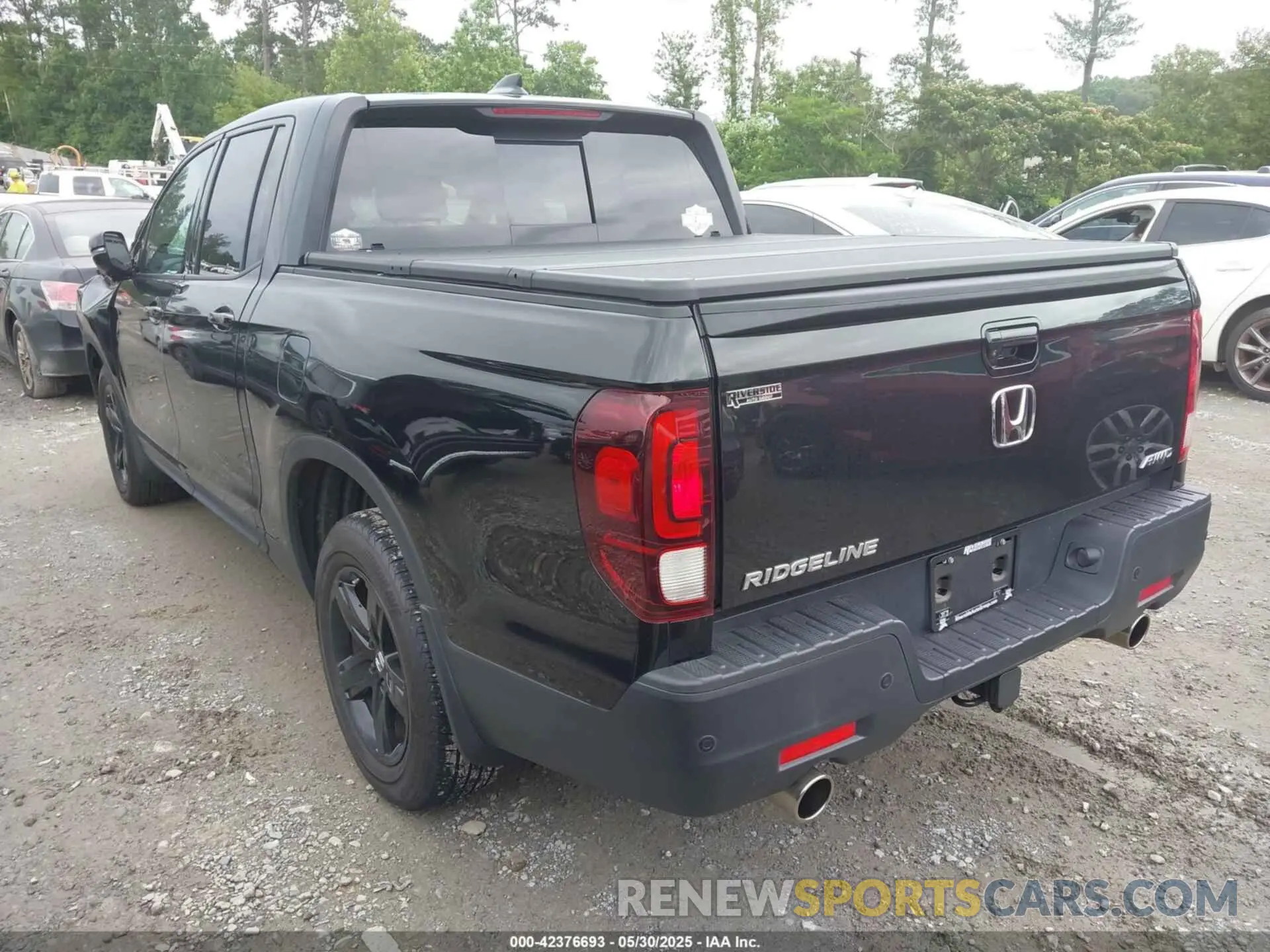 3 Photograph of a damaged car 5FPYK3F86MB012423 HONDA RIDGELINE 2021