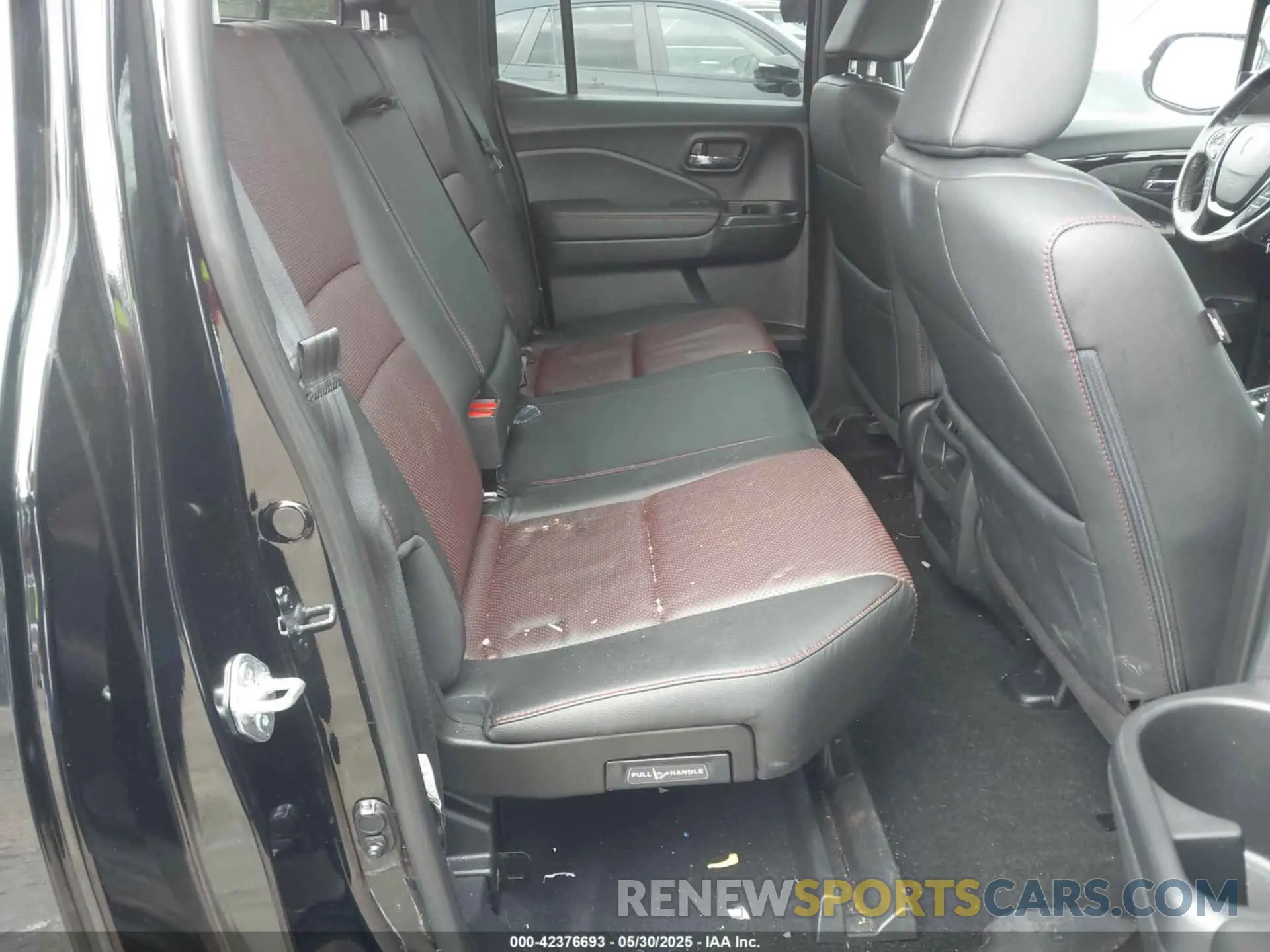 8 Photograph of a damaged car 5FPYK3F86MB012423 HONDA RIDGELINE 2021