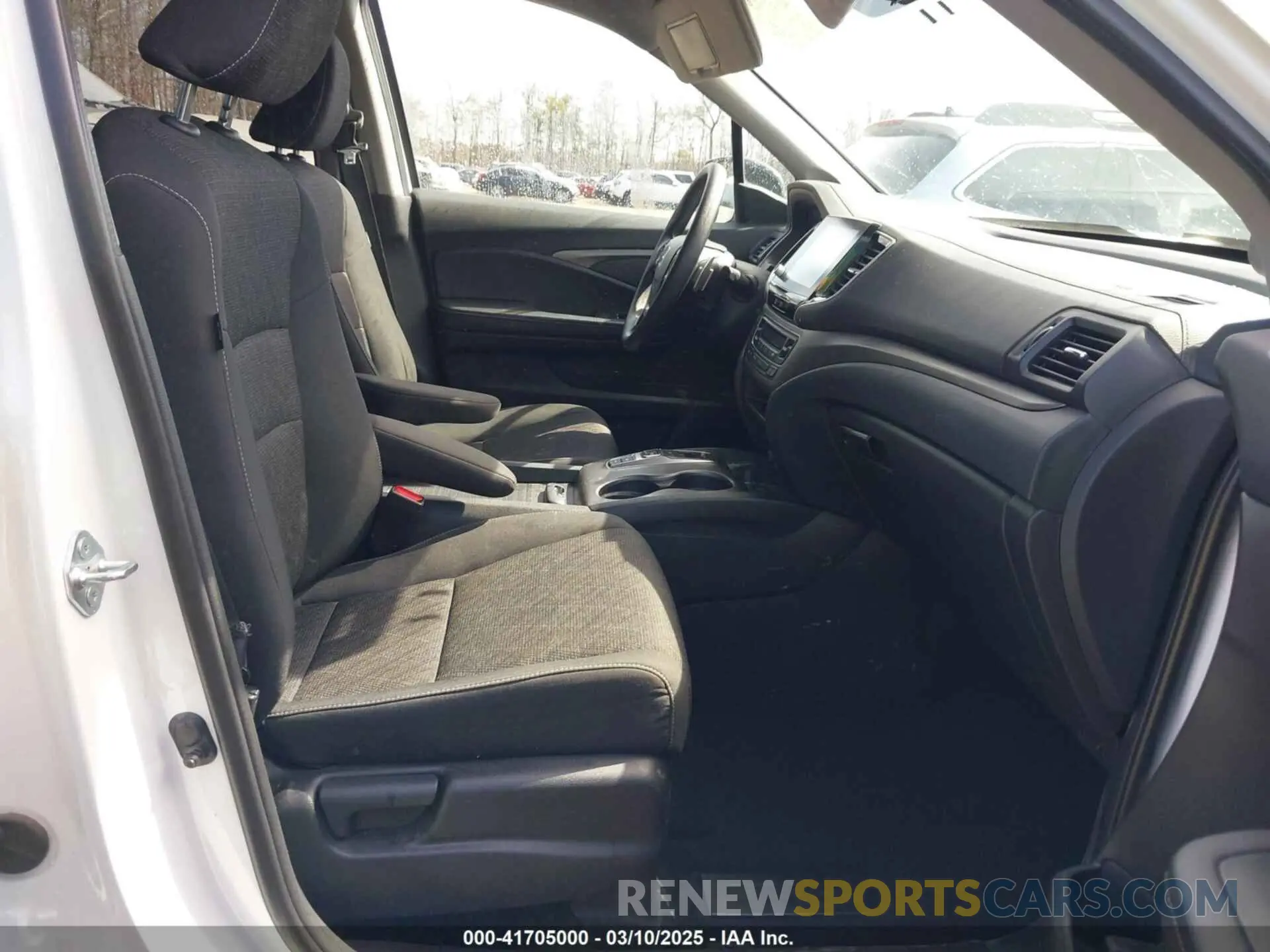 5 Photograph of a damaged car 5FPYK3F12NB009135 HONDA RIDGELINE 2022
