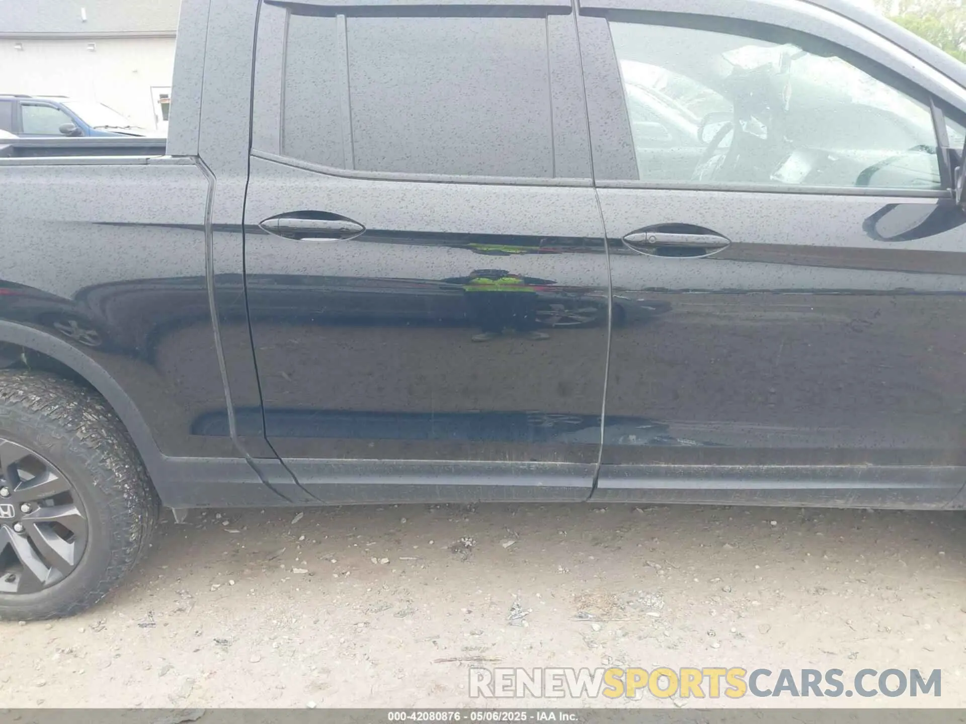 14 Photograph of a damaged car 5FPYK3F18NB007356 HONDA RIDGELINE 2022
