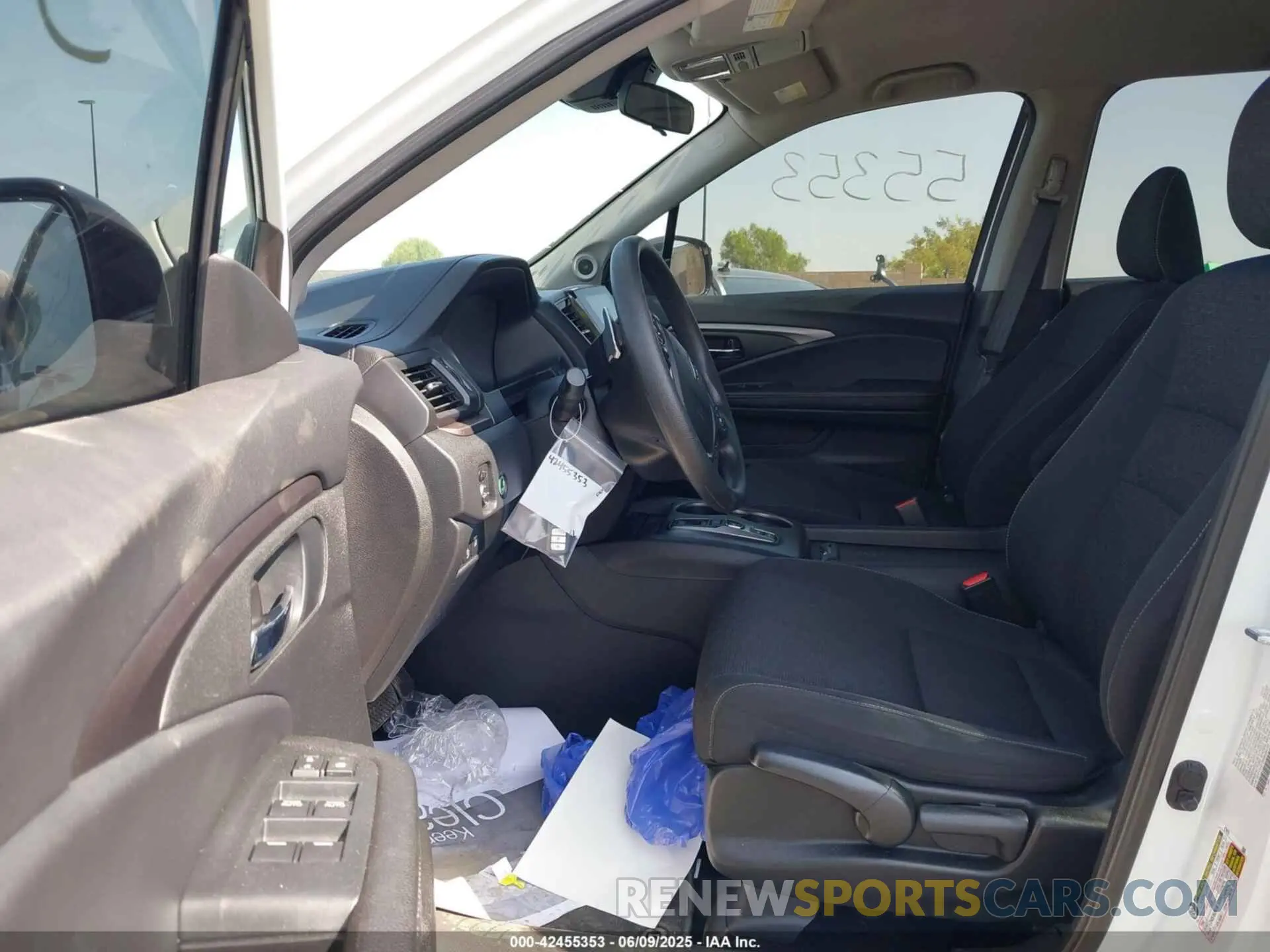 5 Photograph of a damaged car 5FPYK3F18NB009155 HONDA RIDGELINE 2022