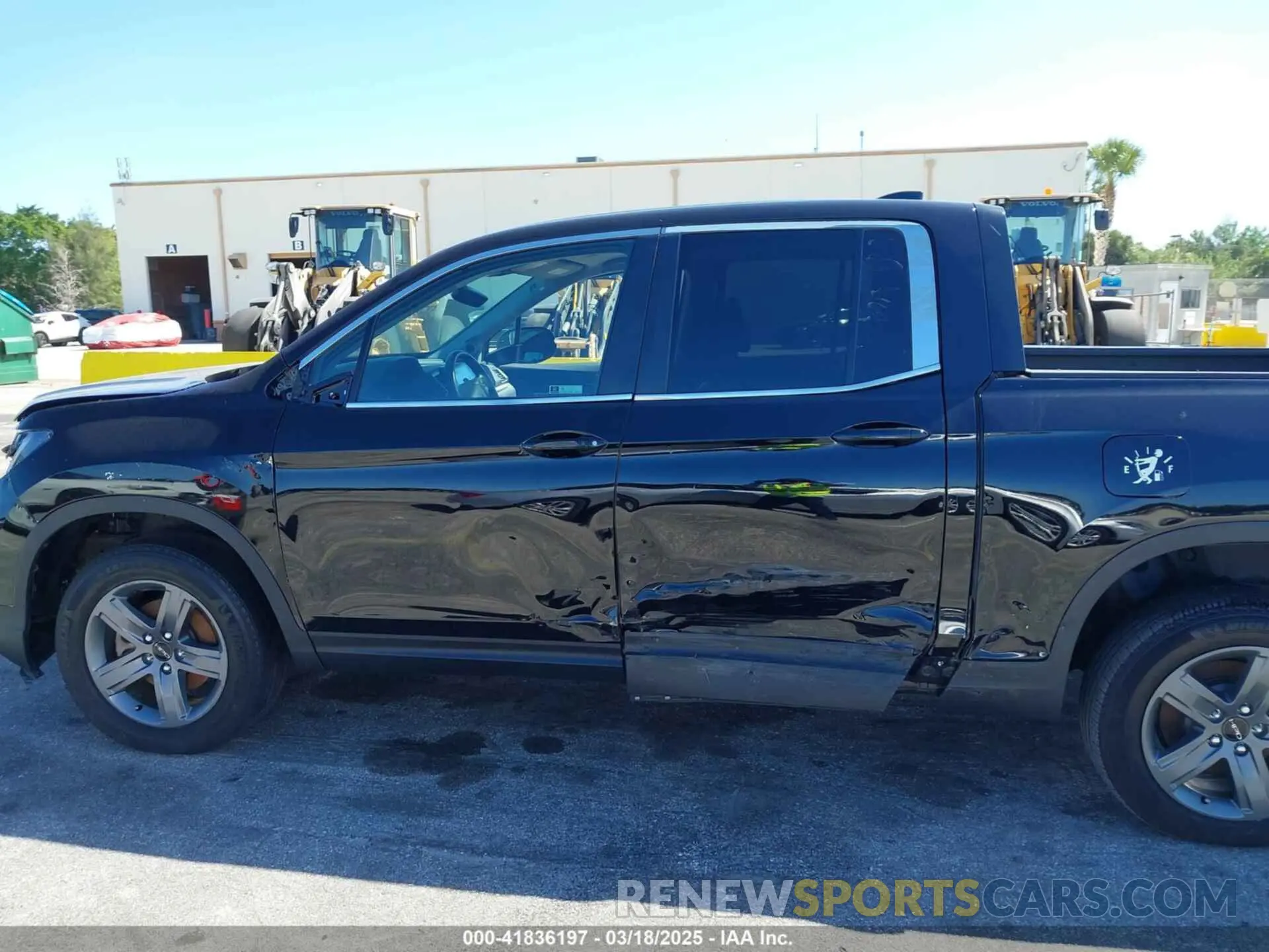 15 Photograph of a damaged car 5FPYK3F50NB016717 HONDA RIDGELINE 2022