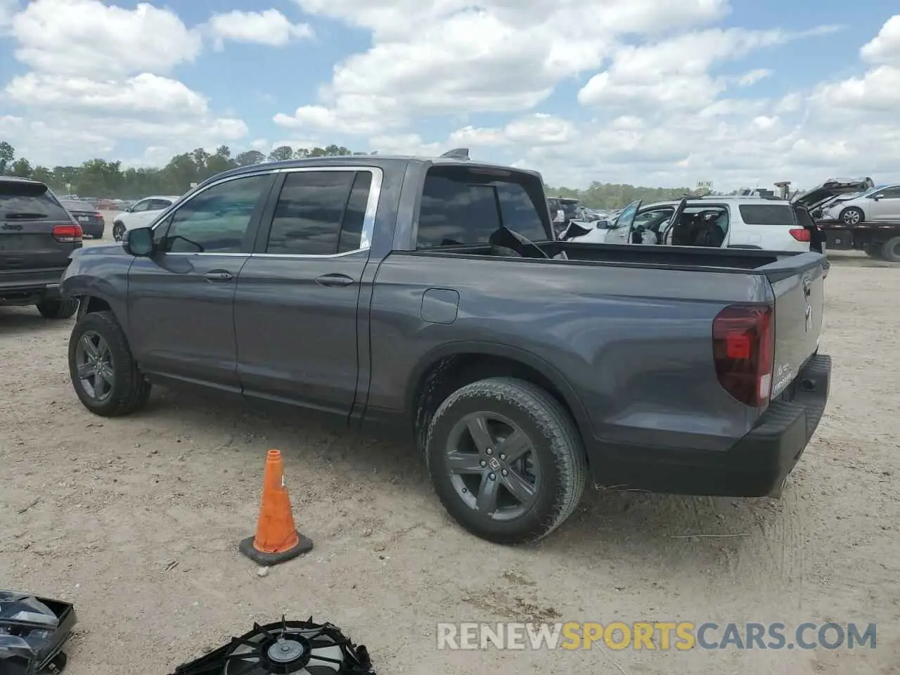 2 Photograph of a damaged car 5FPYK3F51NB013101 HONDA RIDGELINE 2022