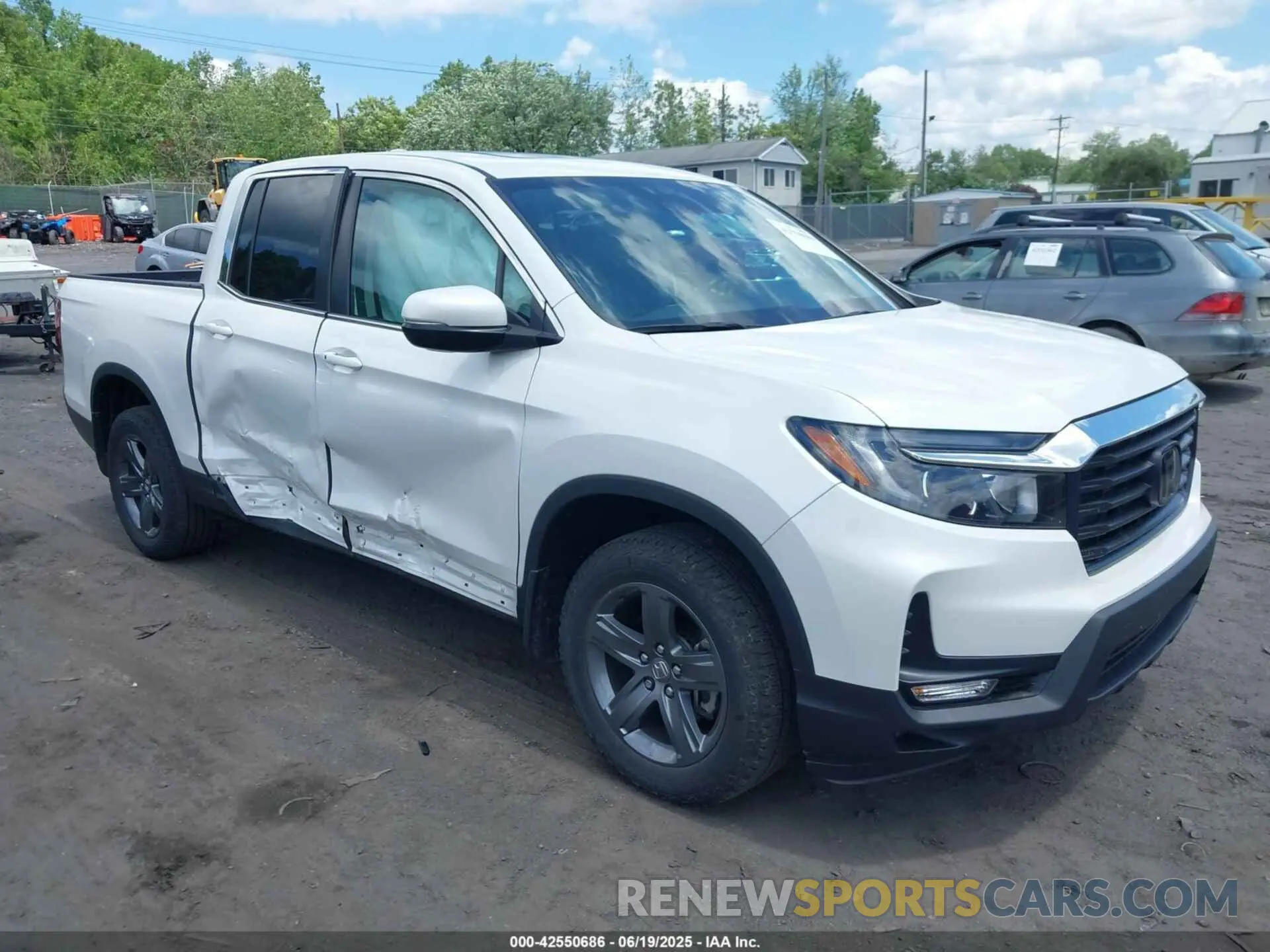 1 Photograph of a damaged car 5FPYK3F55NB005809 HONDA RIDGELINE 2022
