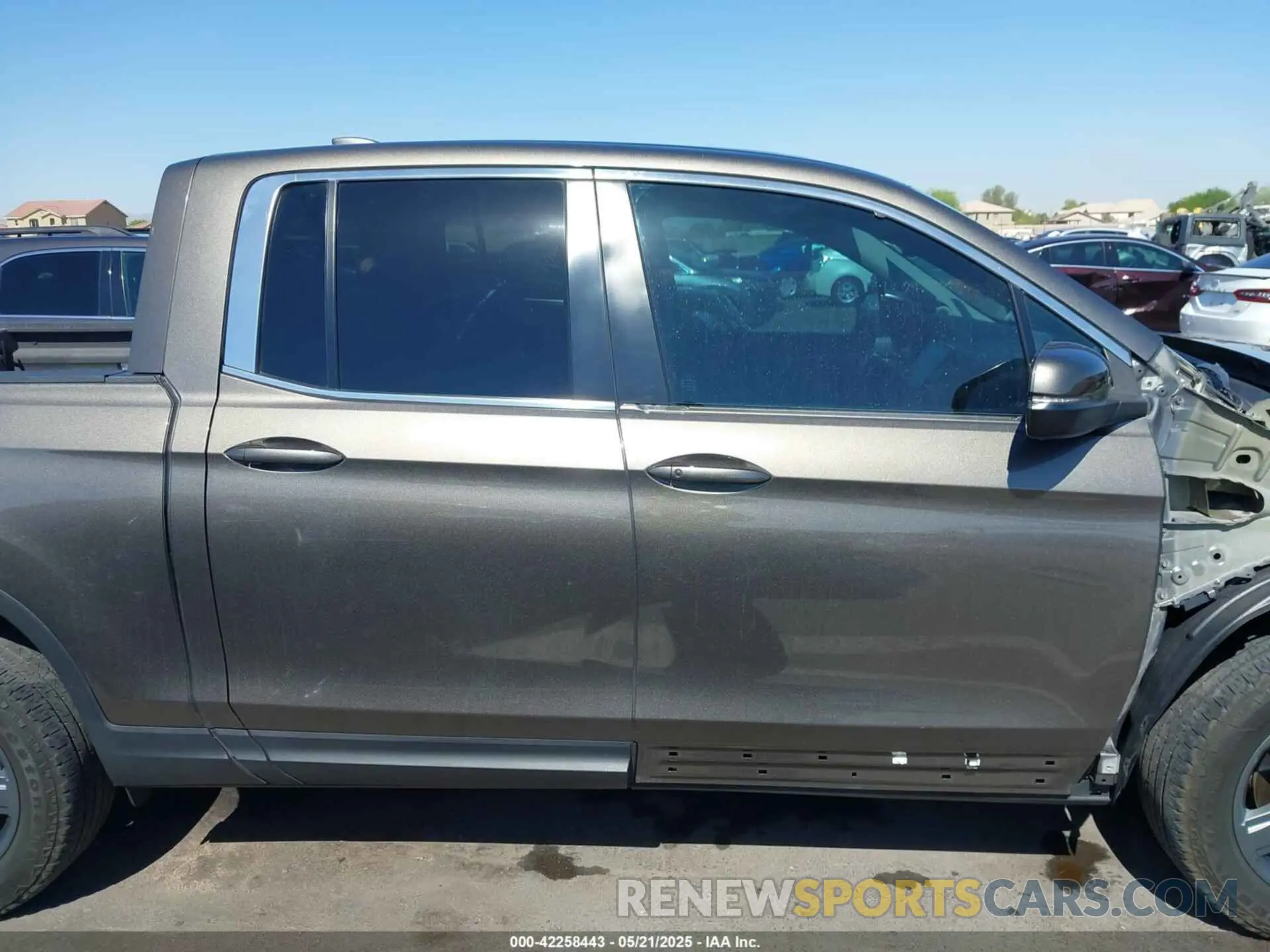 14 Photograph of a damaged car 5FPYK3F58NB007618 HONDA RIDGELINE 2022