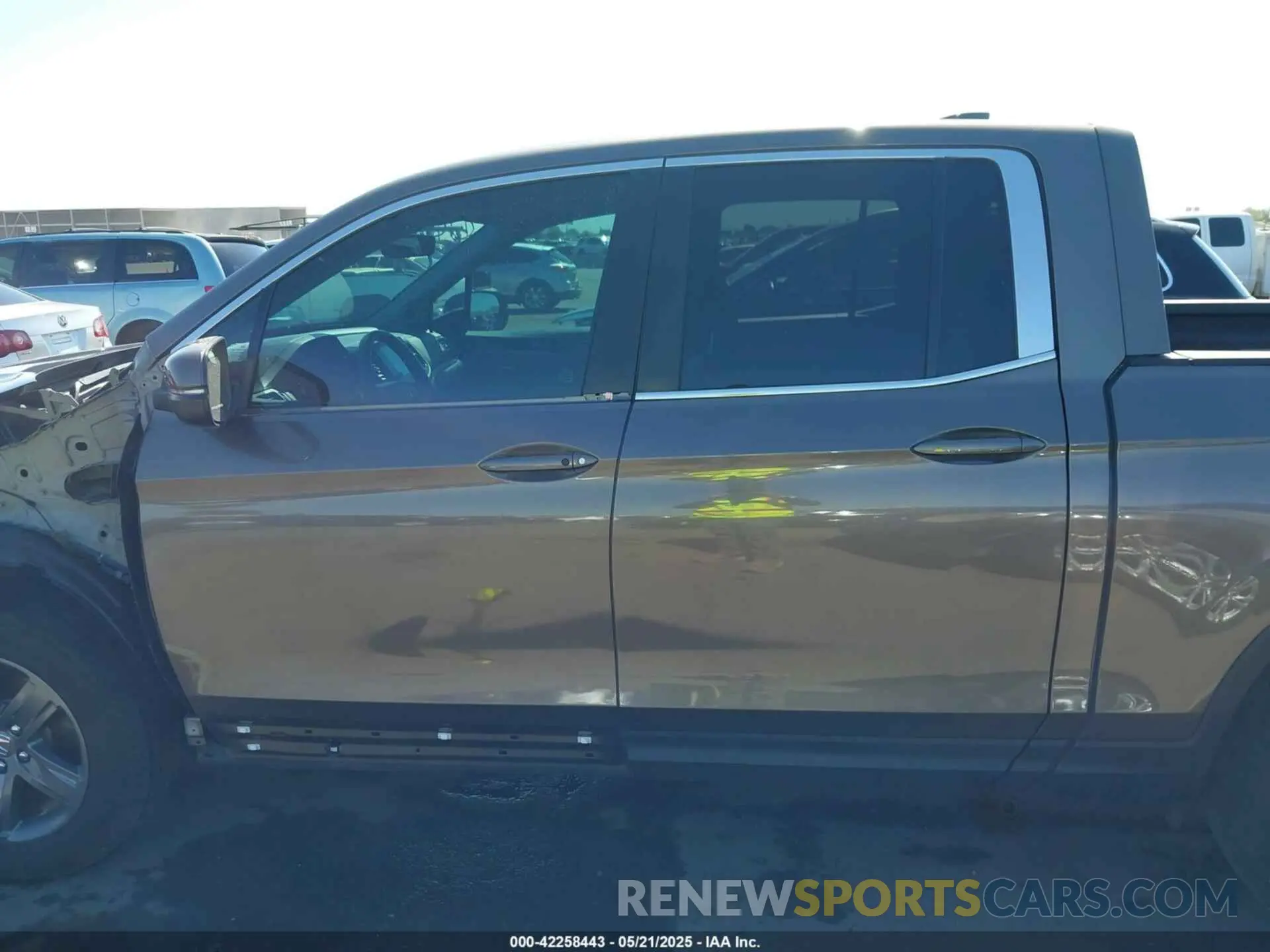 15 Photograph of a damaged car 5FPYK3F58NB007618 HONDA RIDGELINE 2022