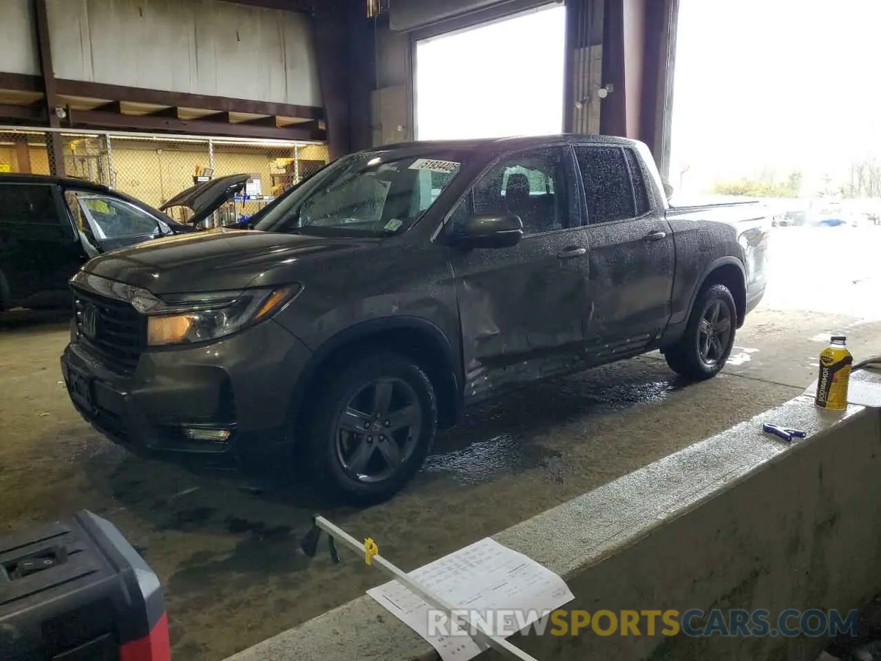 1 Photograph of a damaged car 5FPYK3F59NB028624 HONDA RIDGELINE 2022