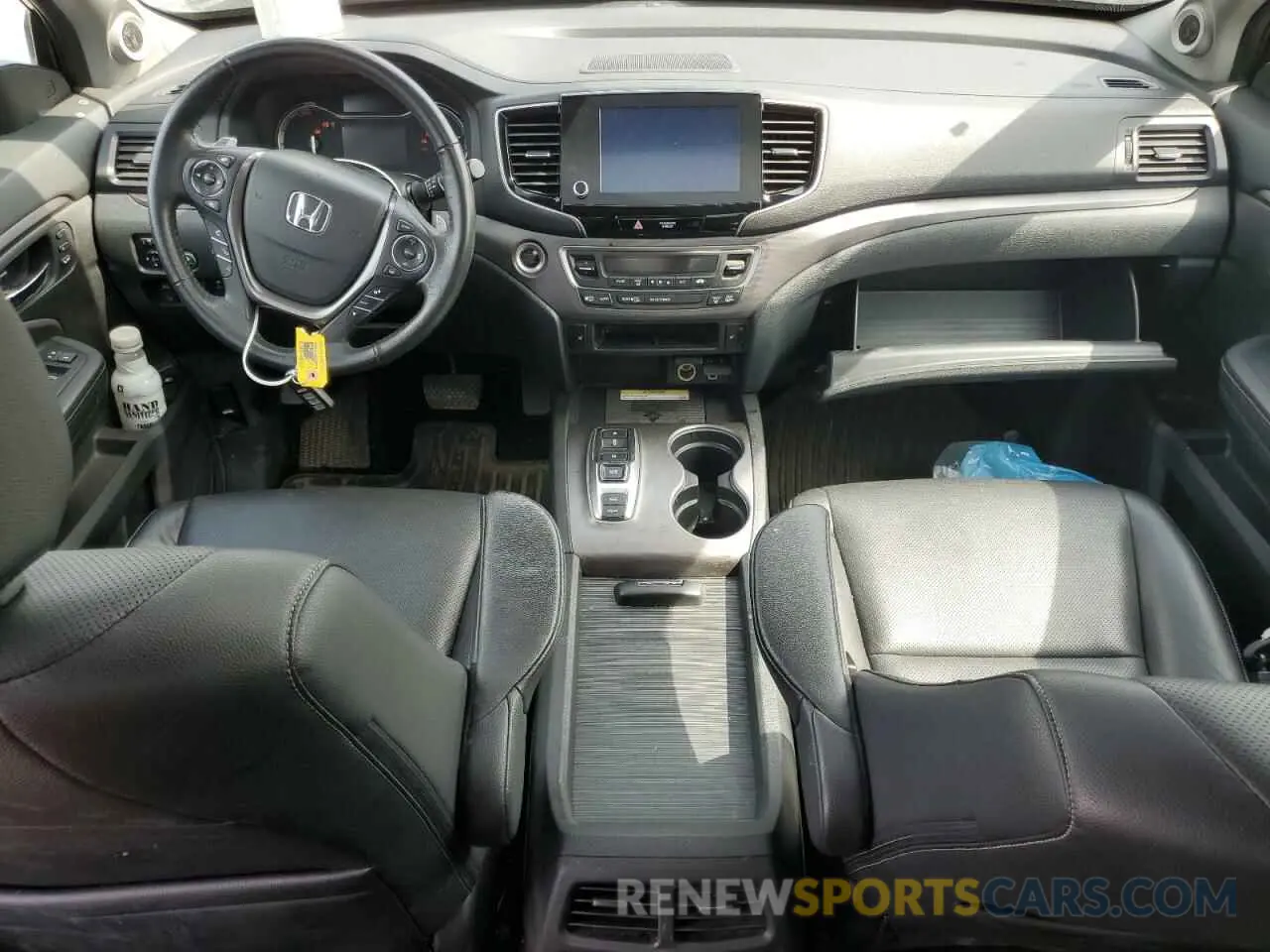 8 Photograph of a damaged car 5FPYK3F71NB017487 HONDA RIDGELINE 2022