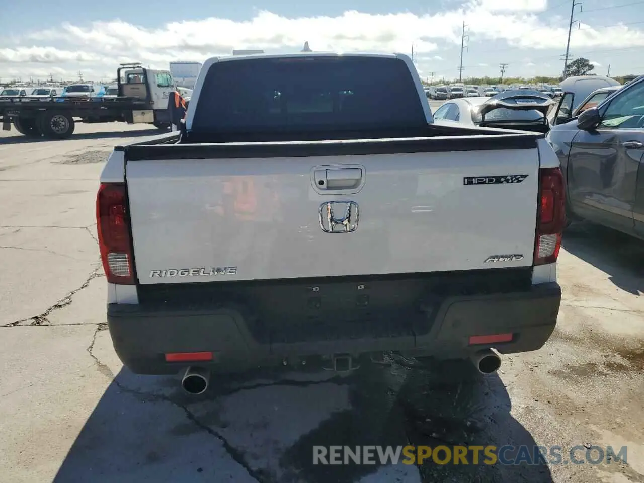 6 Photograph of a damaged car 5FPYK3F72NB018843 HONDA RIDGELINE 2022