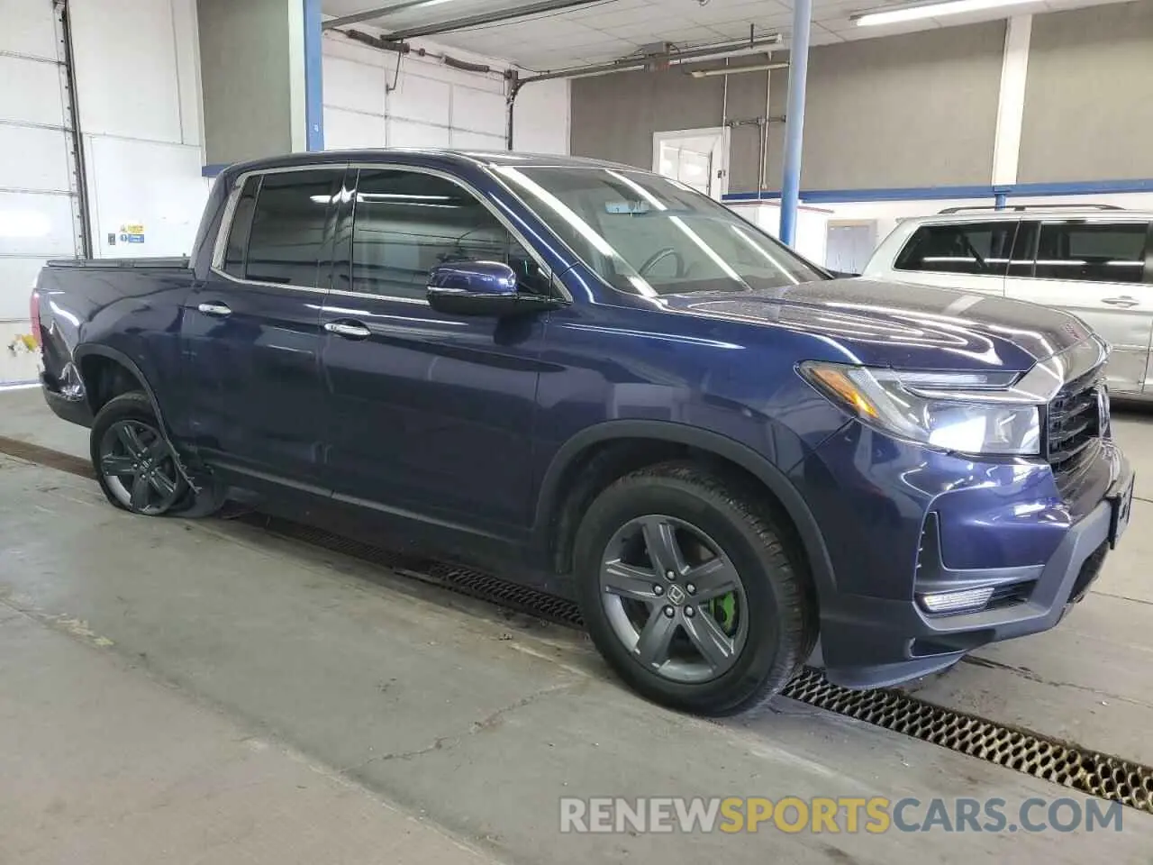 4 Photograph of a damaged car 5FPYK3F72NB039076 HONDA RIDGELINE 2022