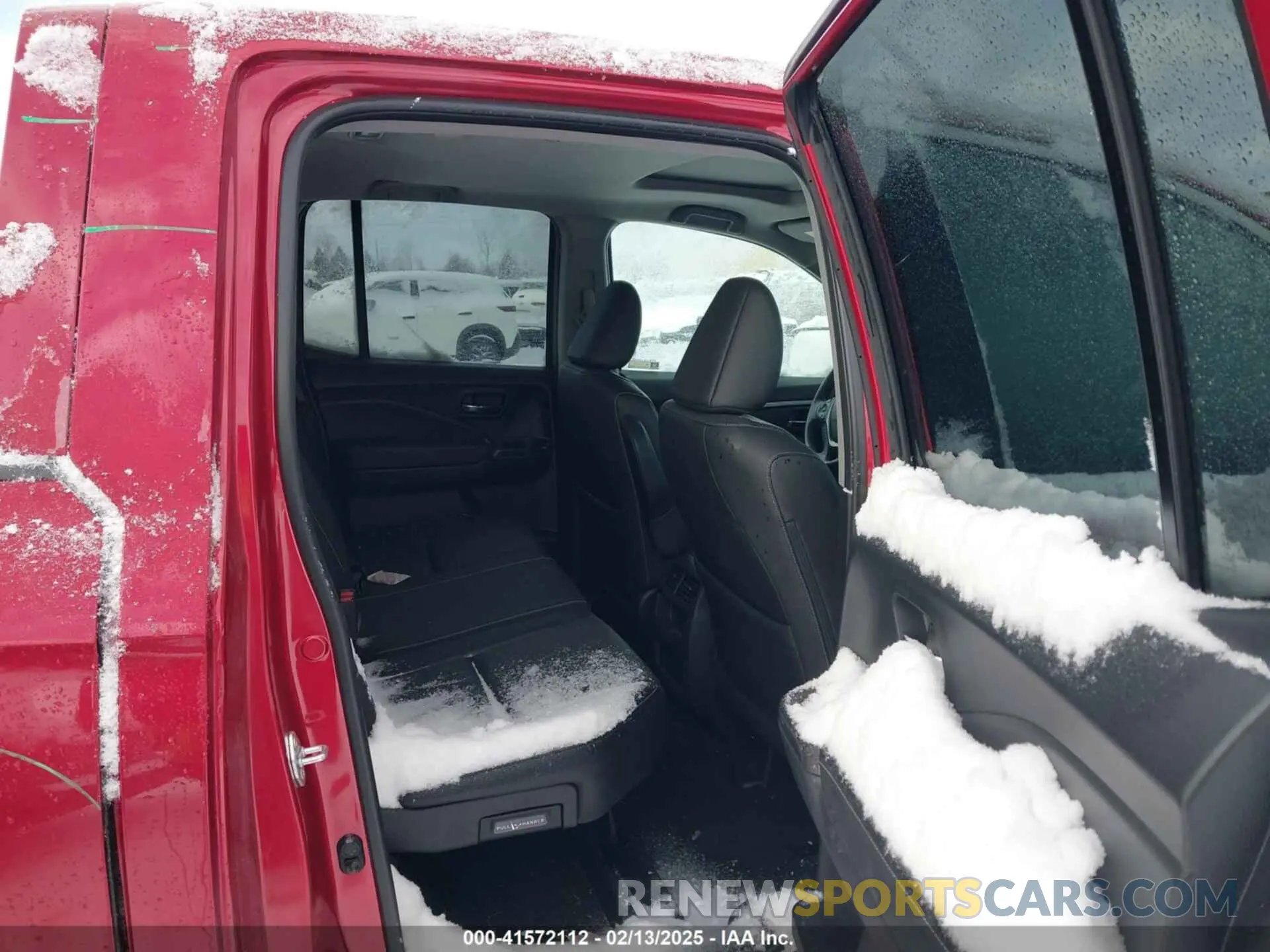 8 Photograph of a damaged car 5FPYK3F74NB028709 HONDA RIDGELINE 2022