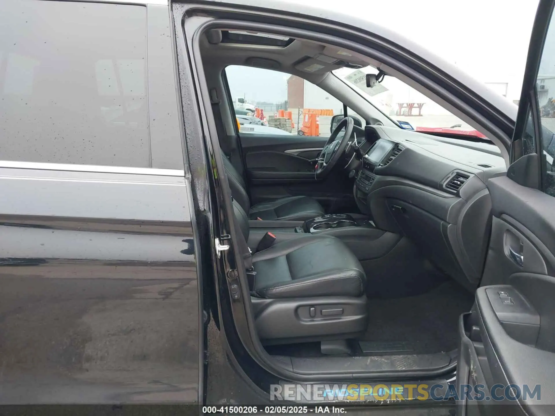 5 Photograph of a damaged car 5FPYK3F75NB020036 HONDA RIDGELINE 2022