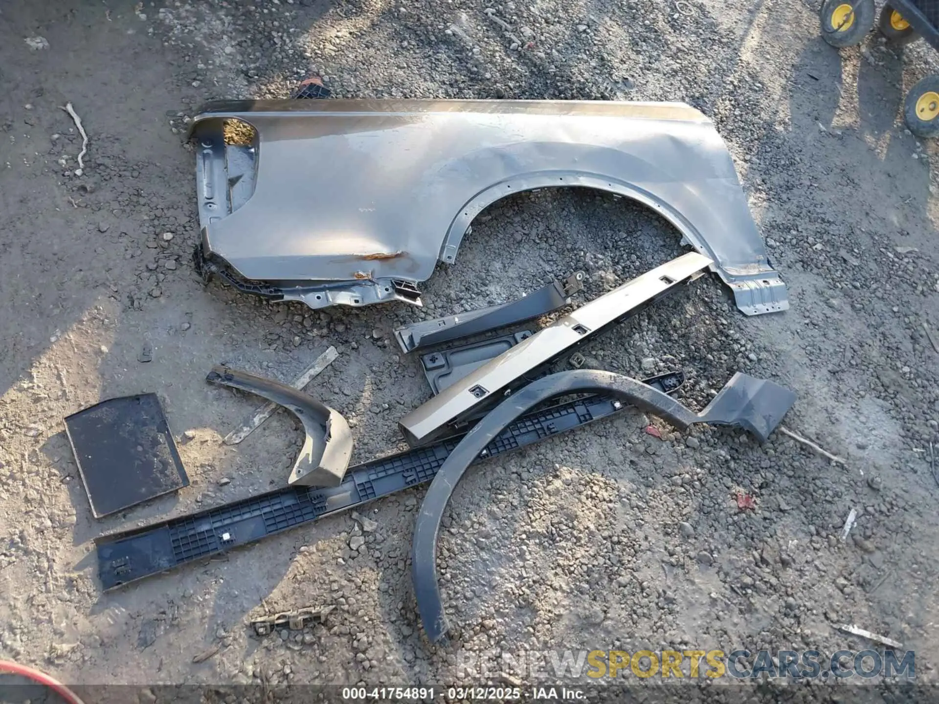 12 Photograph of a damaged car 5FPYK3F79NB005152 HONDA RIDGELINE 2022