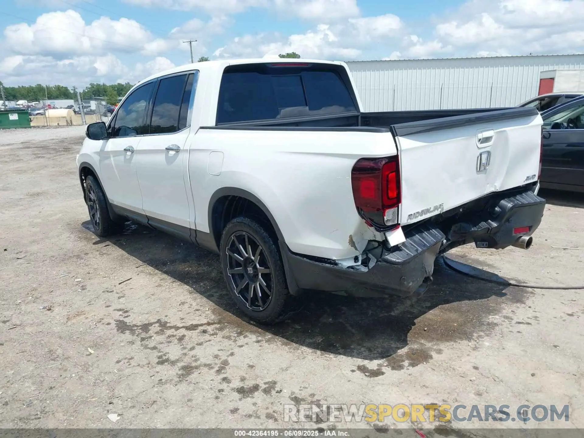 3 Photograph of a damaged car 5FPYK3F79NB034988 HONDA RIDGELINE 2022