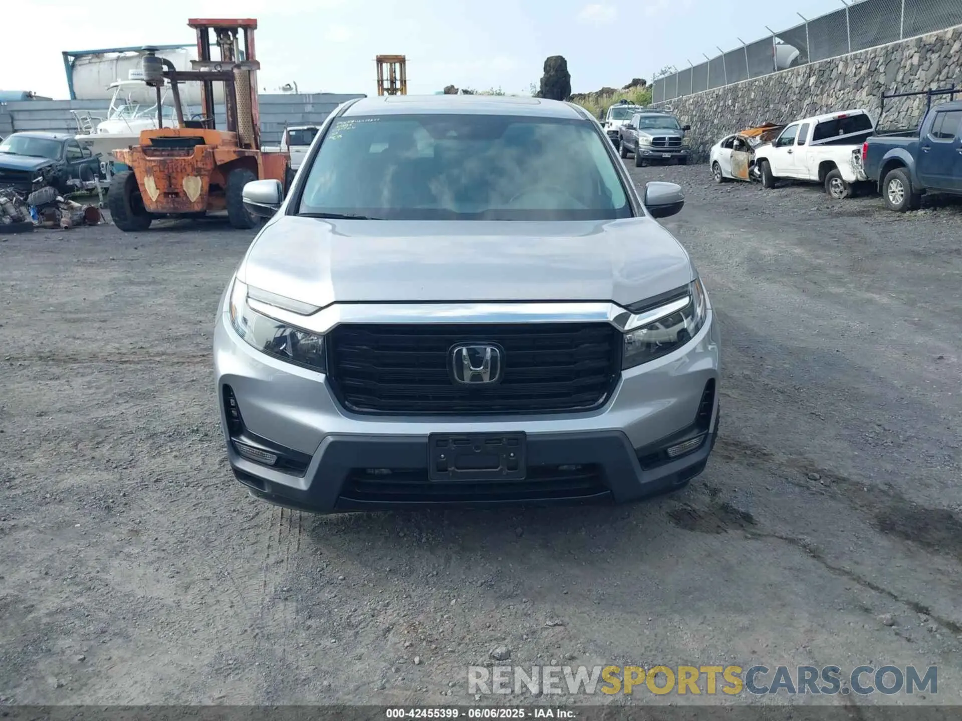 12 Photograph of a damaged car 5FPYK3F7XNB023207 HONDA RIDGELINE 2022