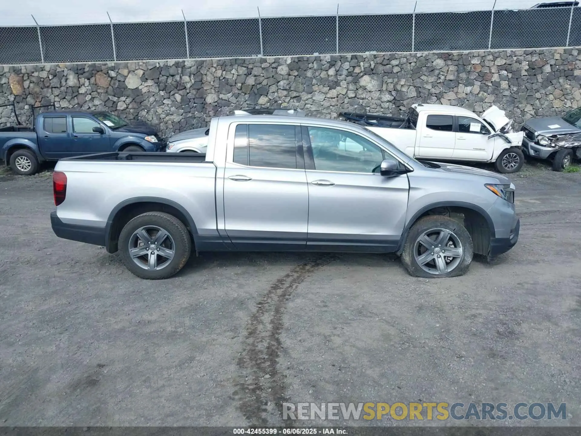 13 Photograph of a damaged car 5FPYK3F7XNB023207 HONDA RIDGELINE 2022