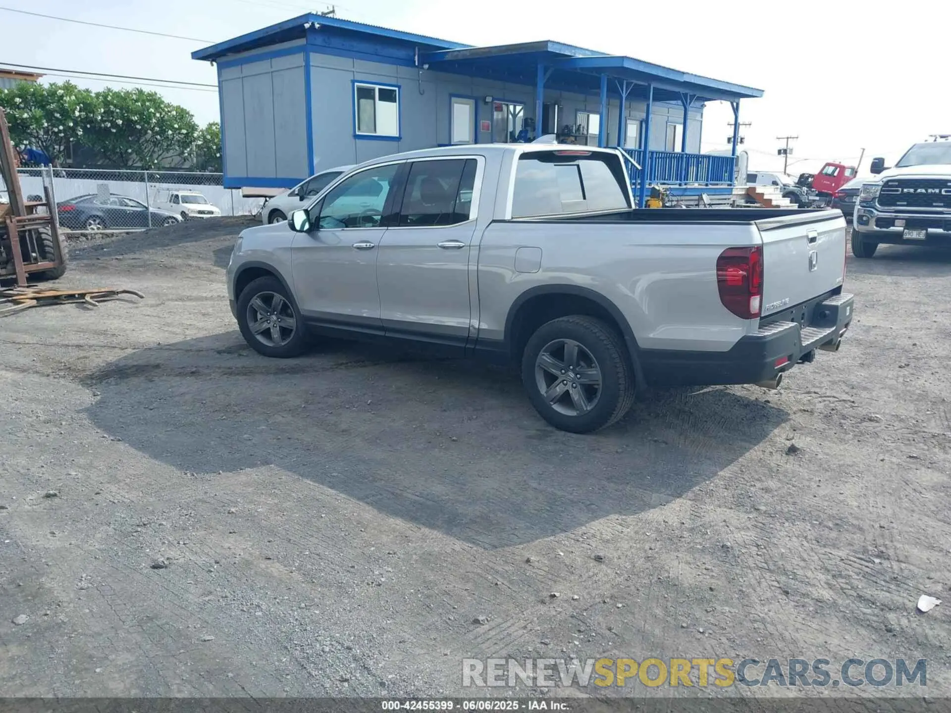 3 Photograph of a damaged car 5FPYK3F7XNB023207 HONDA RIDGELINE 2022