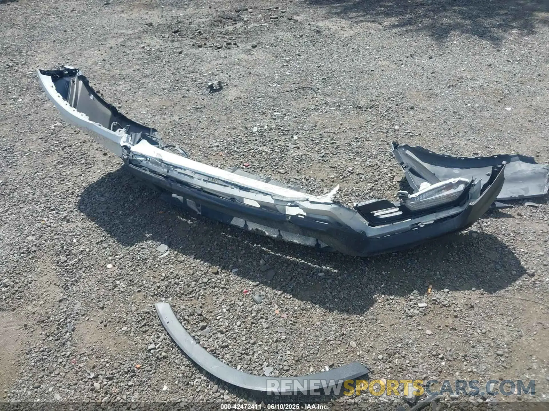 12 Photograph of a damaged car 5FPYK3F80NB039490 HONDA RIDGELINE 2022