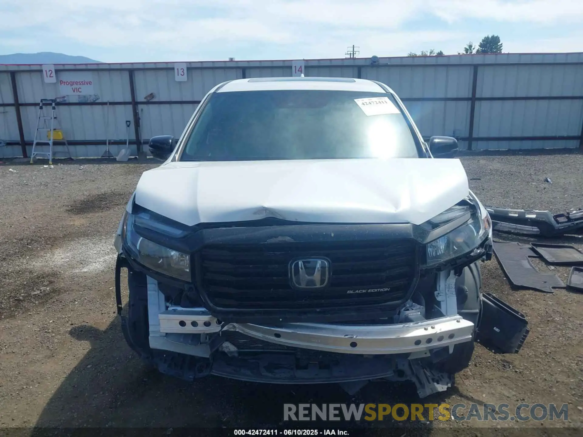 13 Photograph of a damaged car 5FPYK3F80NB039490 HONDA RIDGELINE 2022