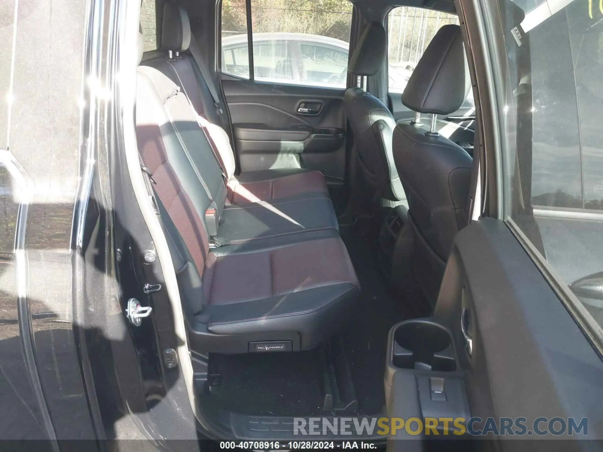 8 Photograph of a damaged car 5FPYK3F84NB008002 HONDA RIDGELINE 2022