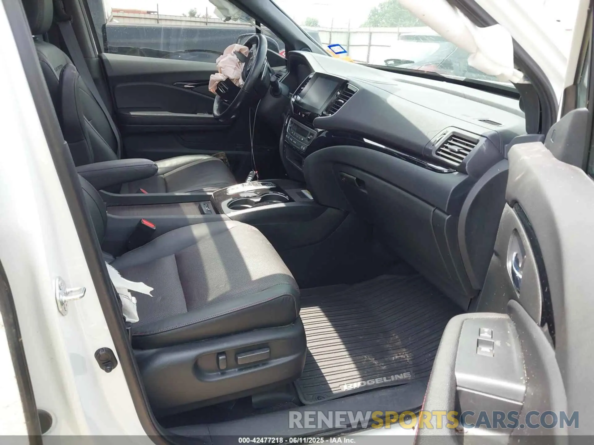 5 Photograph of a damaged car 5FPYK3F88NB010710 HONDA RIDGELINE 2022