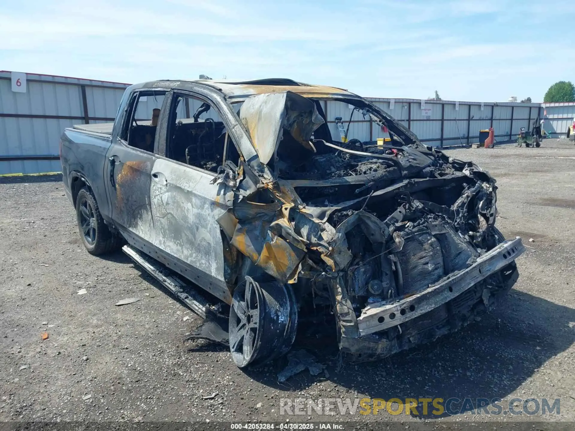 1 Photograph of a damaged car 5FPYK3F8XNB012183 HONDA RIDGELINE 2022
