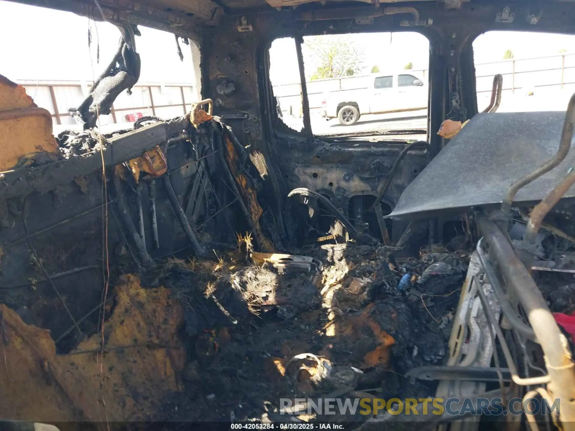 8 Photograph of a damaged car 5FPYK3F8XNB012183 HONDA RIDGELINE 2022