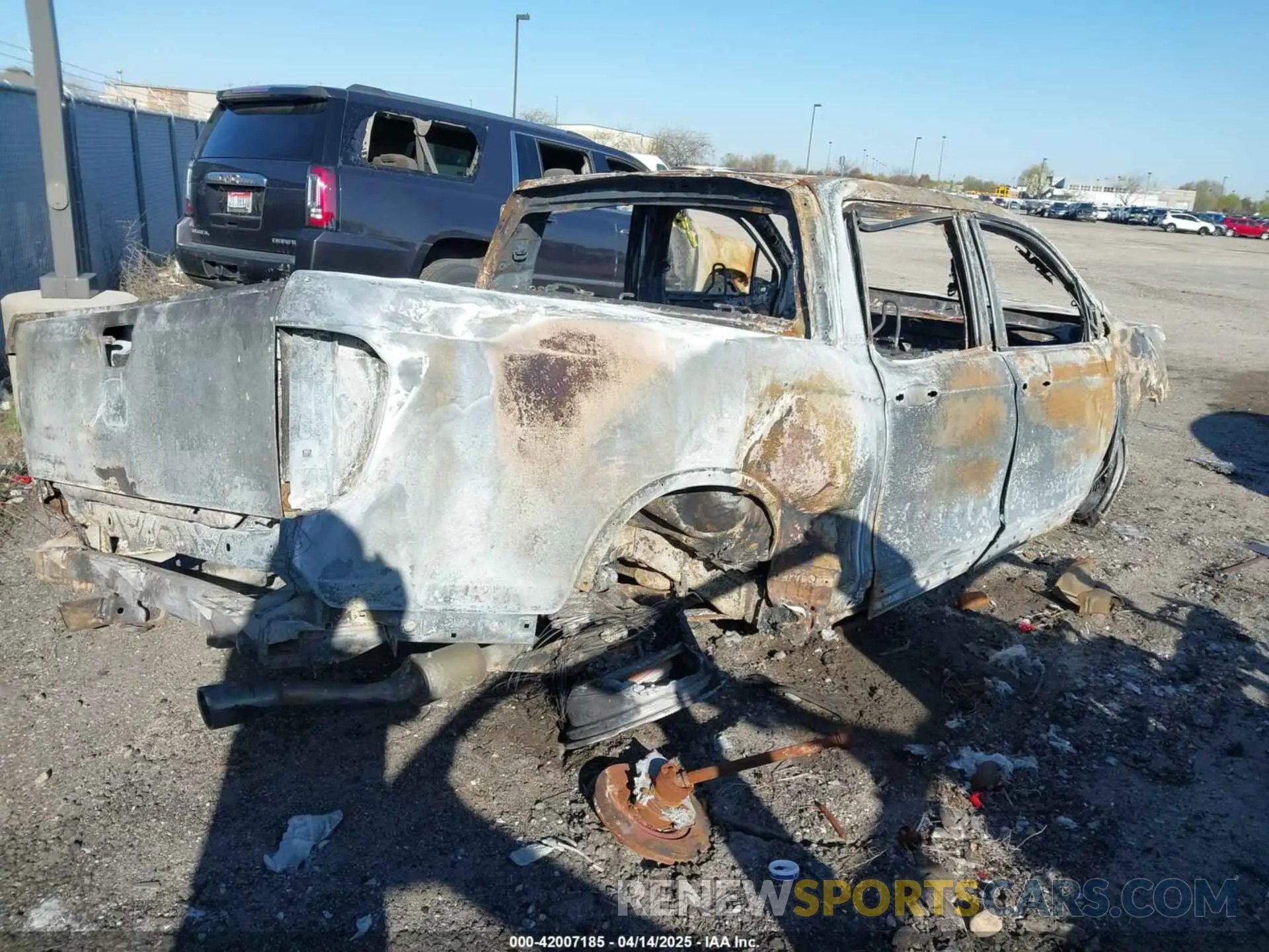 4 Photograph of a damaged car 5FPYK3F13PB055625 HONDA RIDGELINE 2023