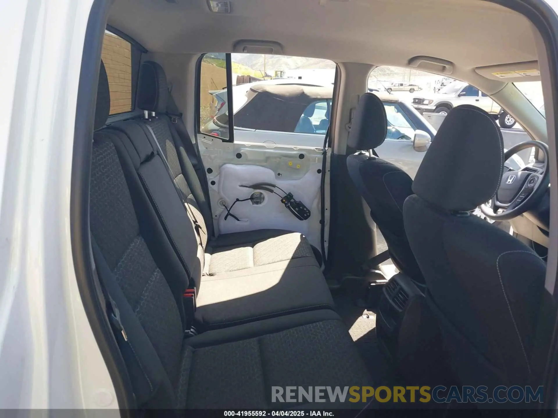 8 Photograph of a damaged car 5FPYK3F13PB060341 HONDA RIDGELINE 2023