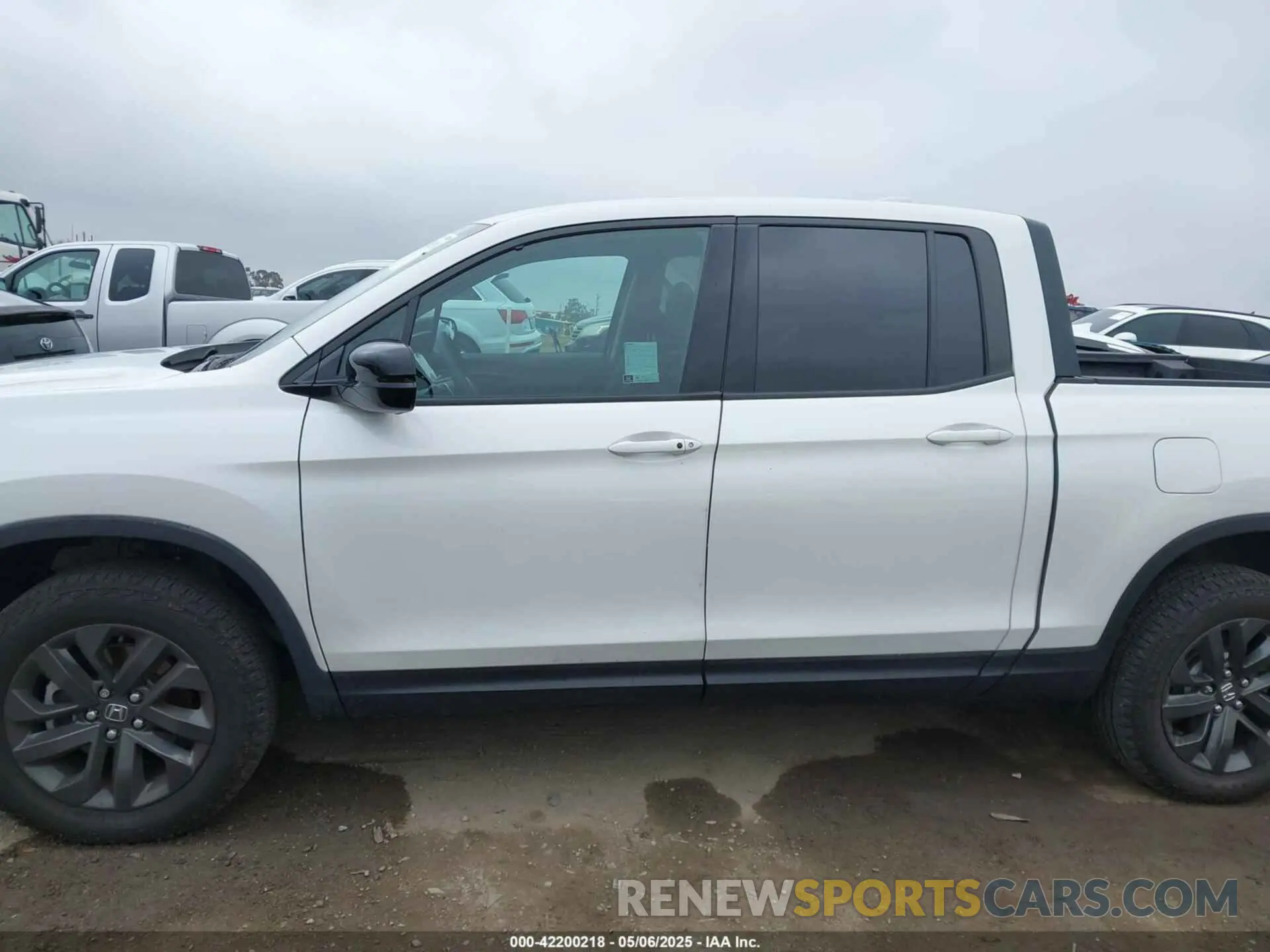 13 Photograph of a damaged car 5FPYK3F19PB057816 HONDA RIDGELINE 2023