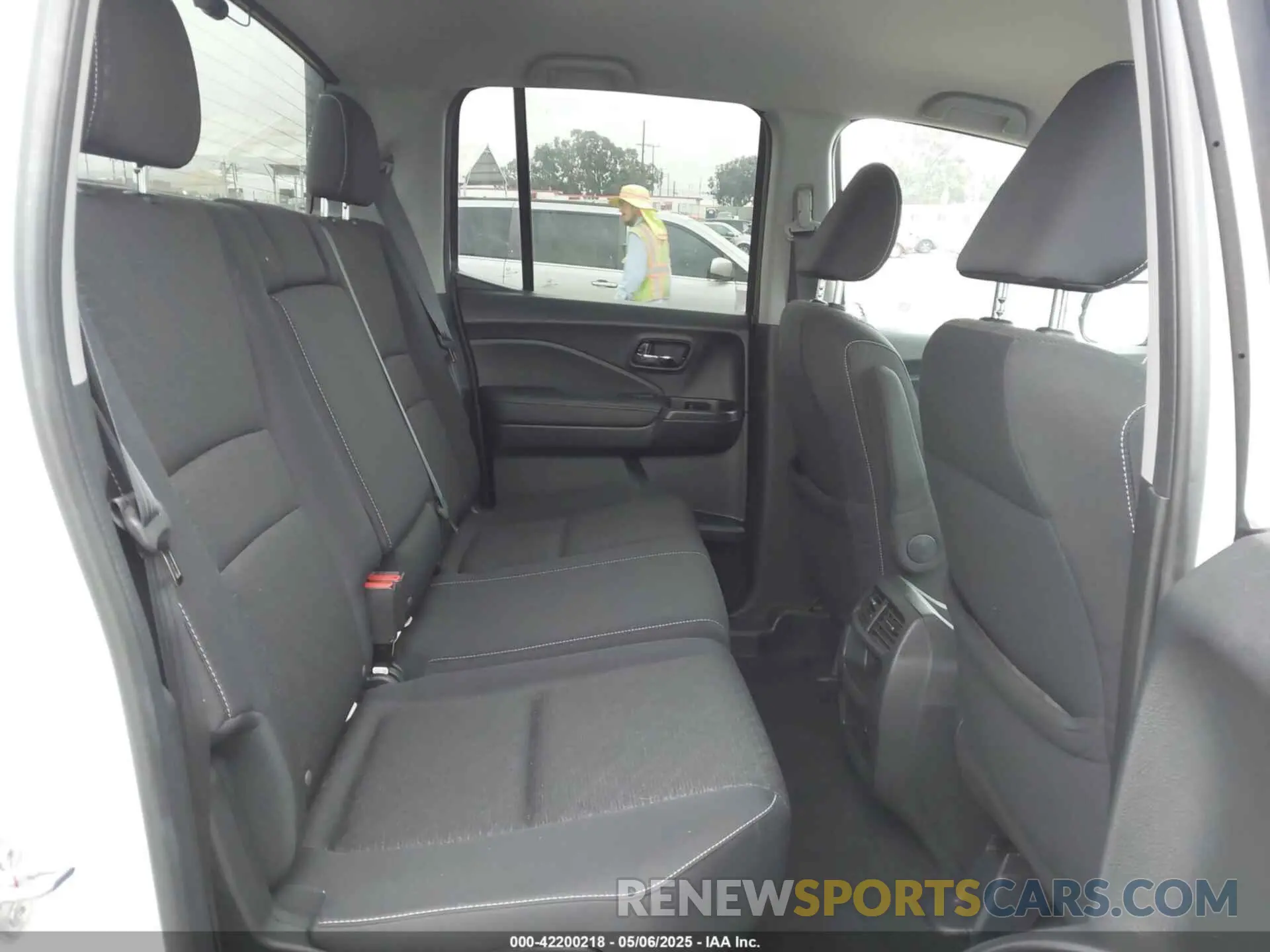 8 Photograph of a damaged car 5FPYK3F19PB057816 HONDA RIDGELINE 2023