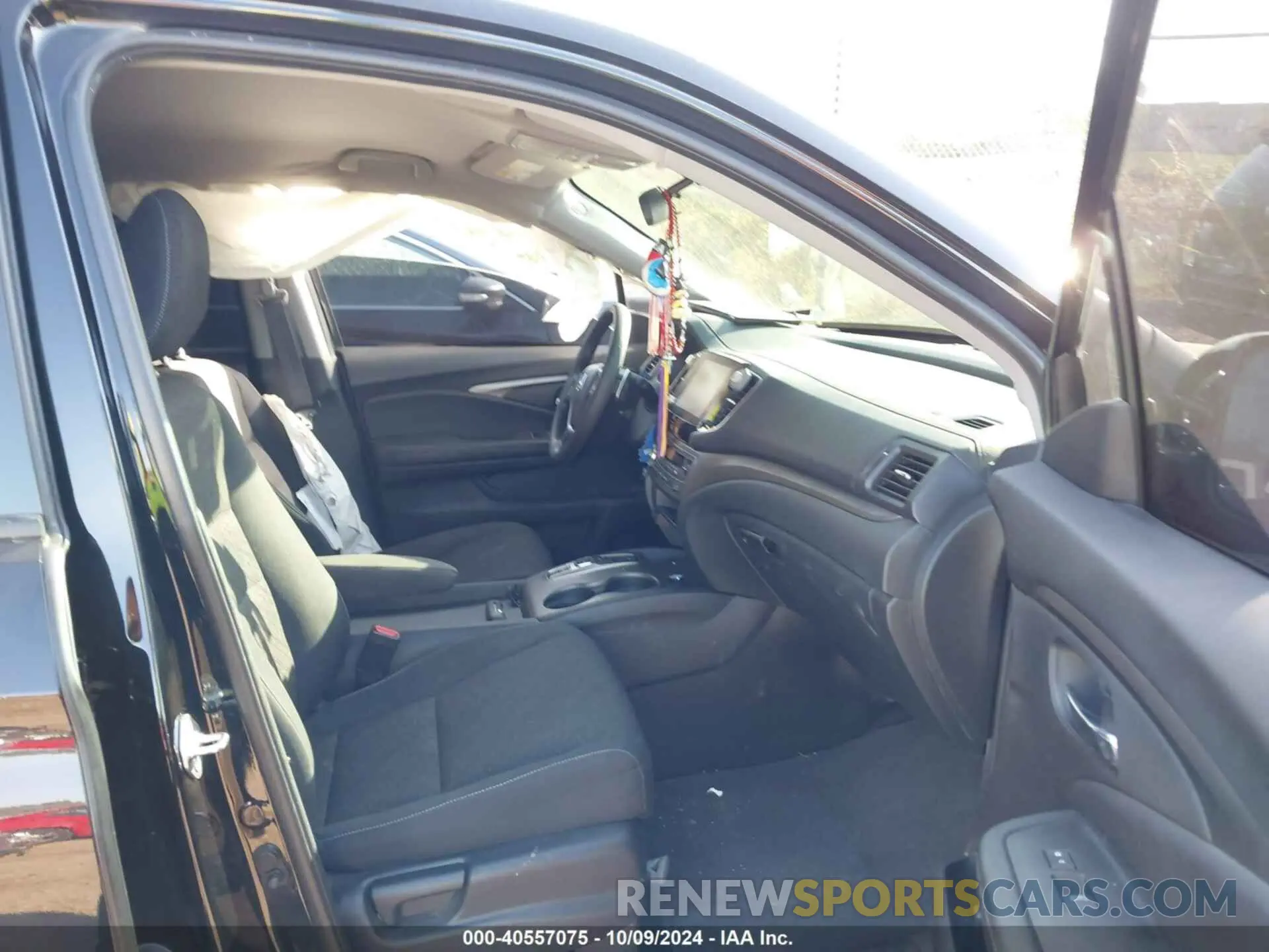 5 Photograph of a damaged car 5FPYK3F1XPB033766 HONDA RIDGELINE 2023