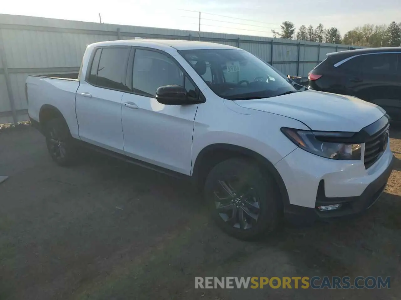 4 Photograph of a damaged car 5FPYK3F1XPB062684 HONDA RIDGELINE 2023