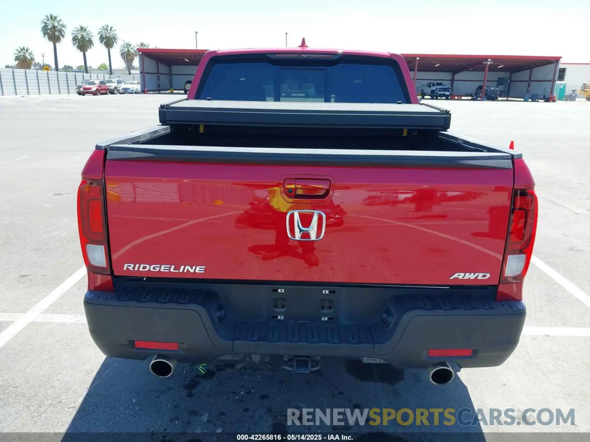 17 Photograph of a damaged car 5FPYK3F50PB034508 HONDA RIDGELINE 2023