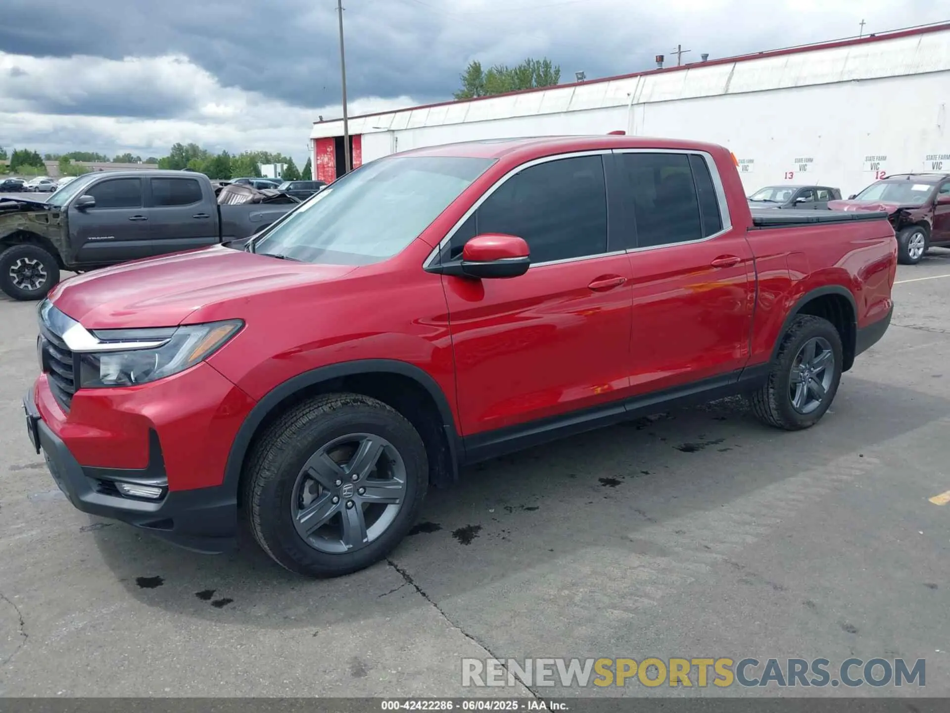 2 Photograph of a damaged car 5FPYK3F51PB015501 HONDA RIDGELINE 2023