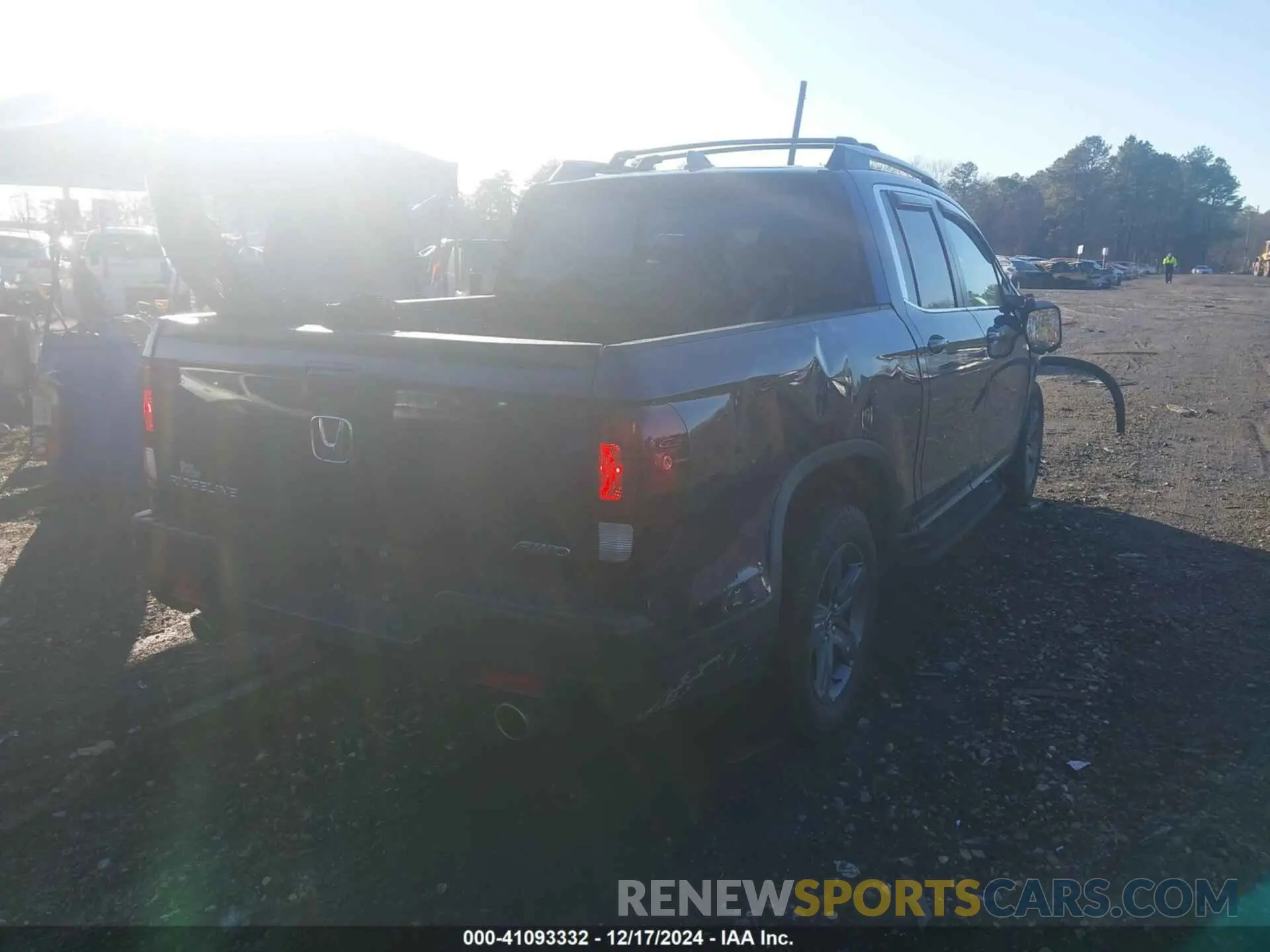 4 Photograph of a damaged car 5FPYK3F54PB028484 HONDA RIDGELINE 2023