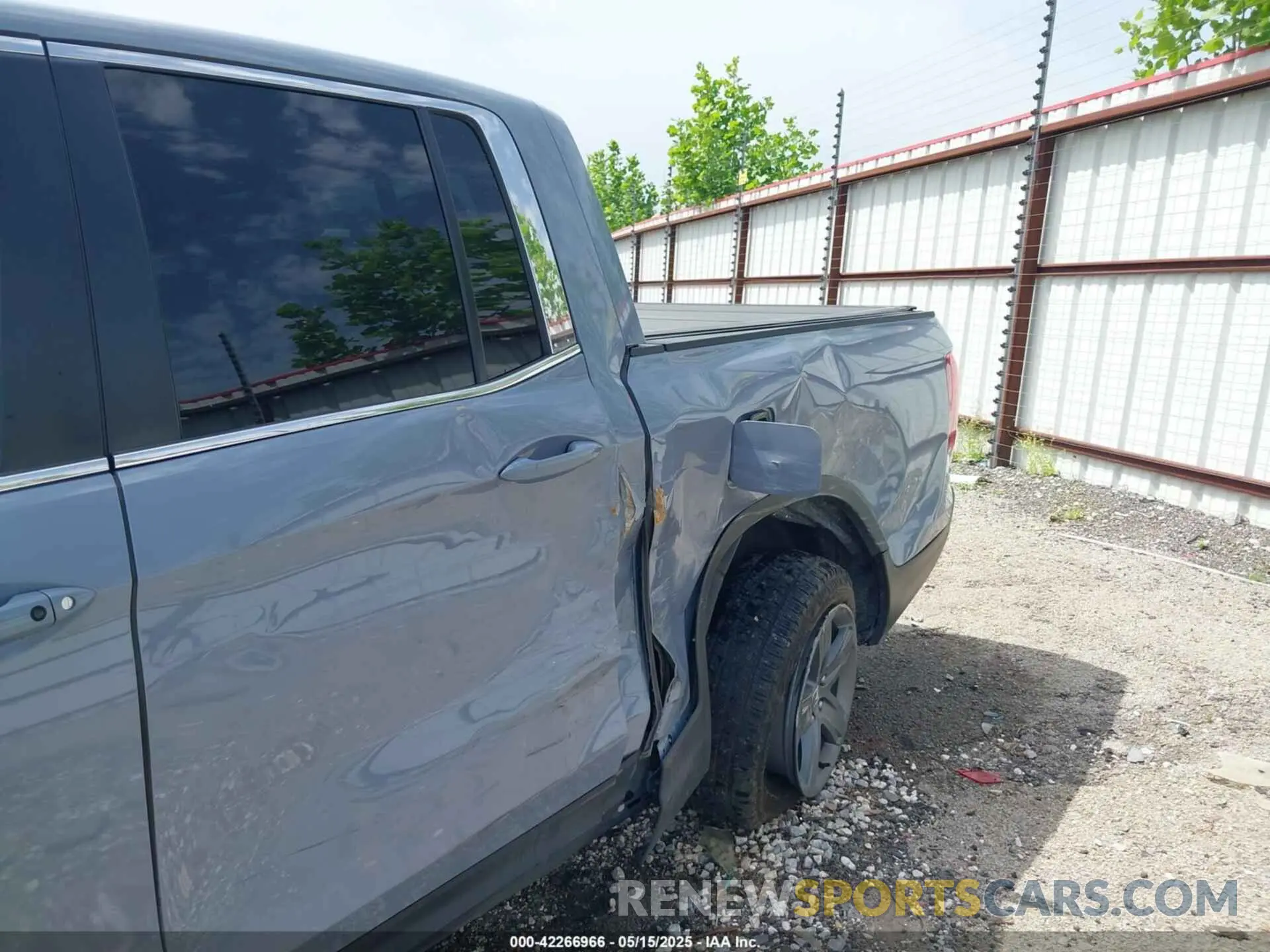6 Photograph of a damaged car 5FPYK3F57PB056747 HONDA RIDGELINE 2023