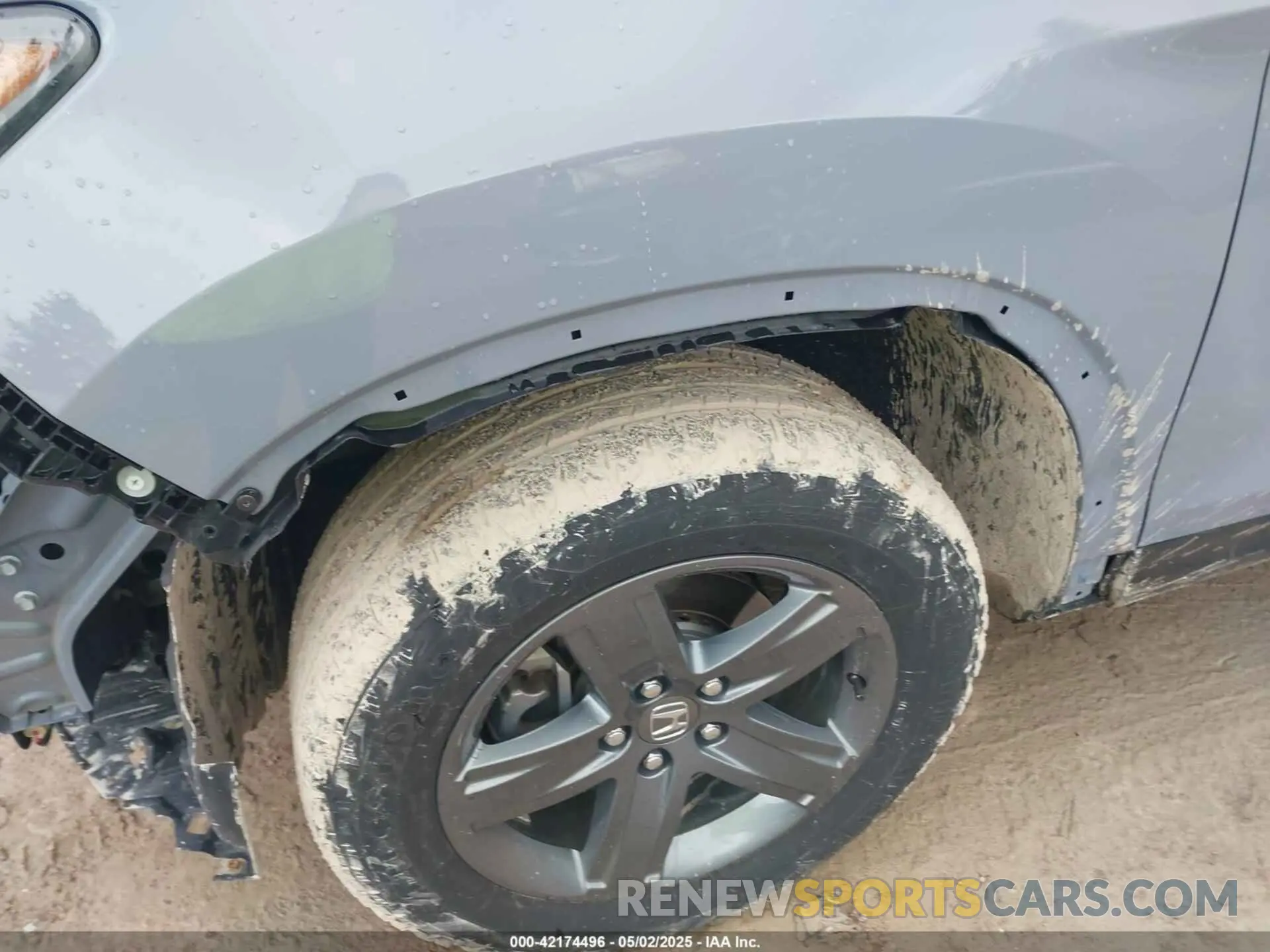 18 Photograph of a damaged car 5FPYK3F71PB005231 HONDA RIDGELINE 2023