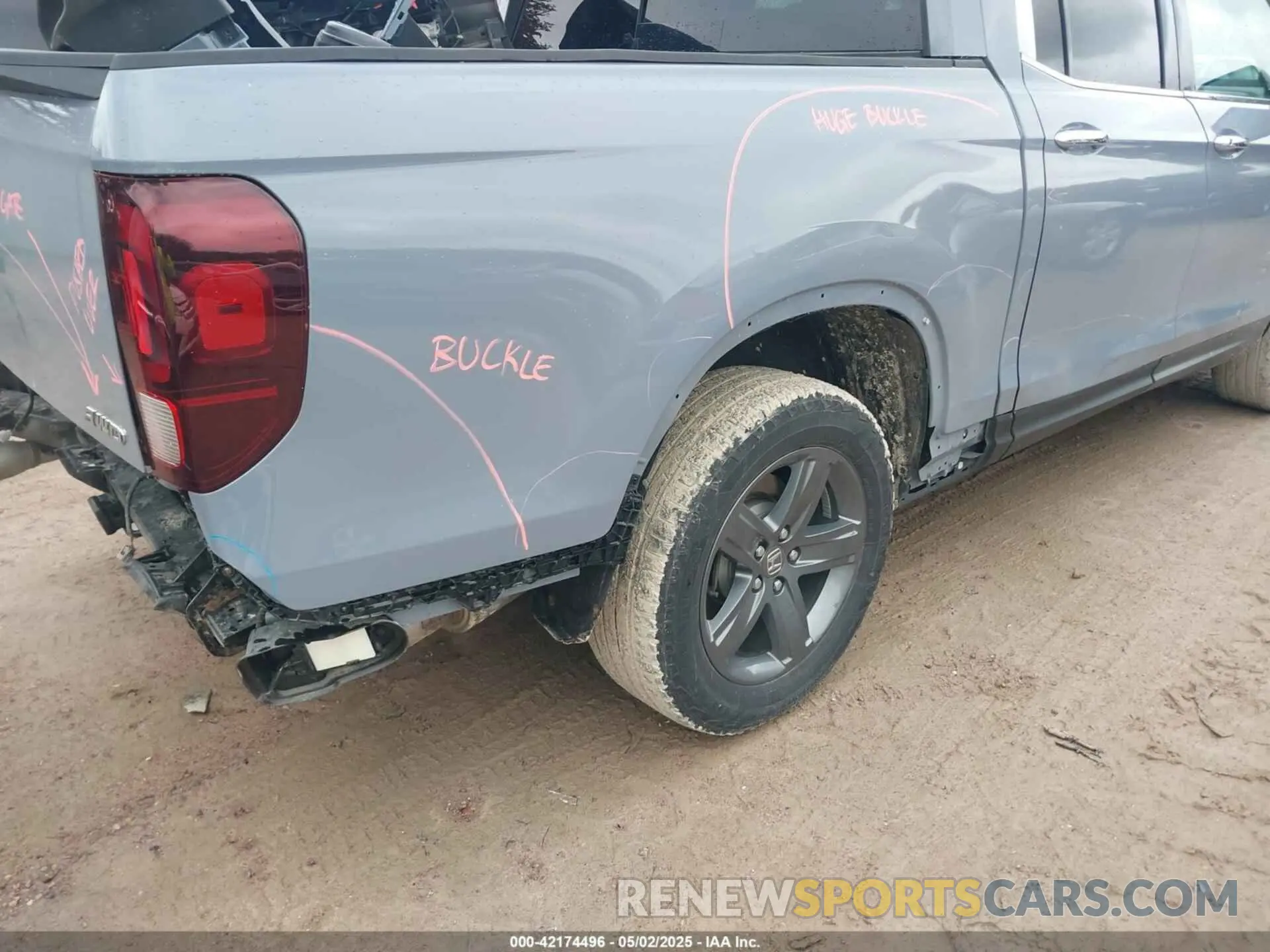 22 Photograph of a damaged car 5FPYK3F71PB005231 HONDA RIDGELINE 2023