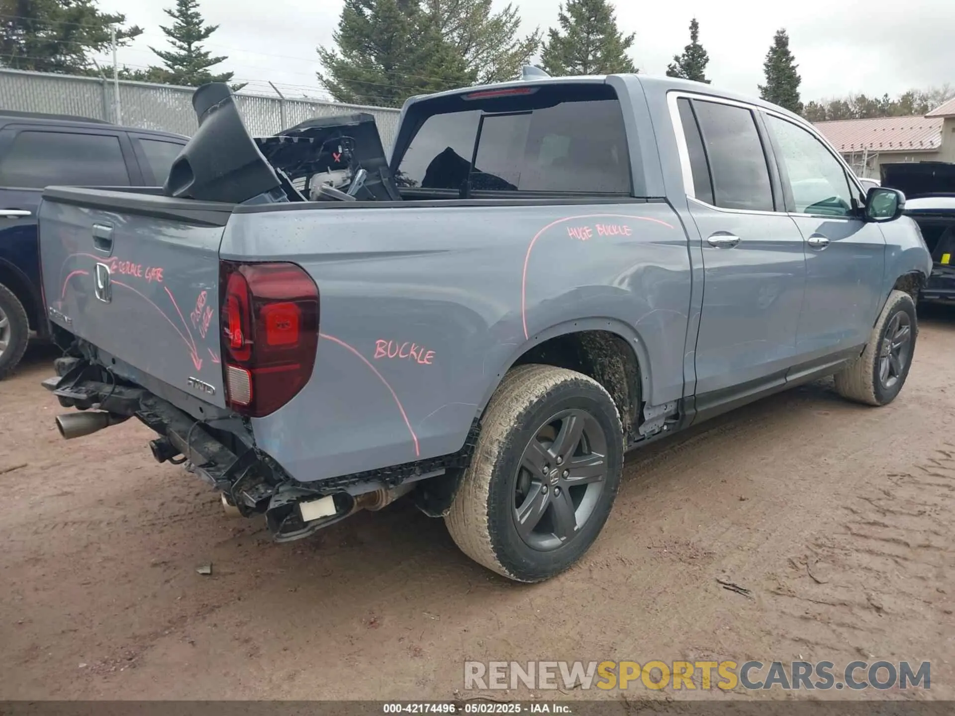 4 Photograph of a damaged car 5FPYK3F71PB005231 HONDA RIDGELINE 2023