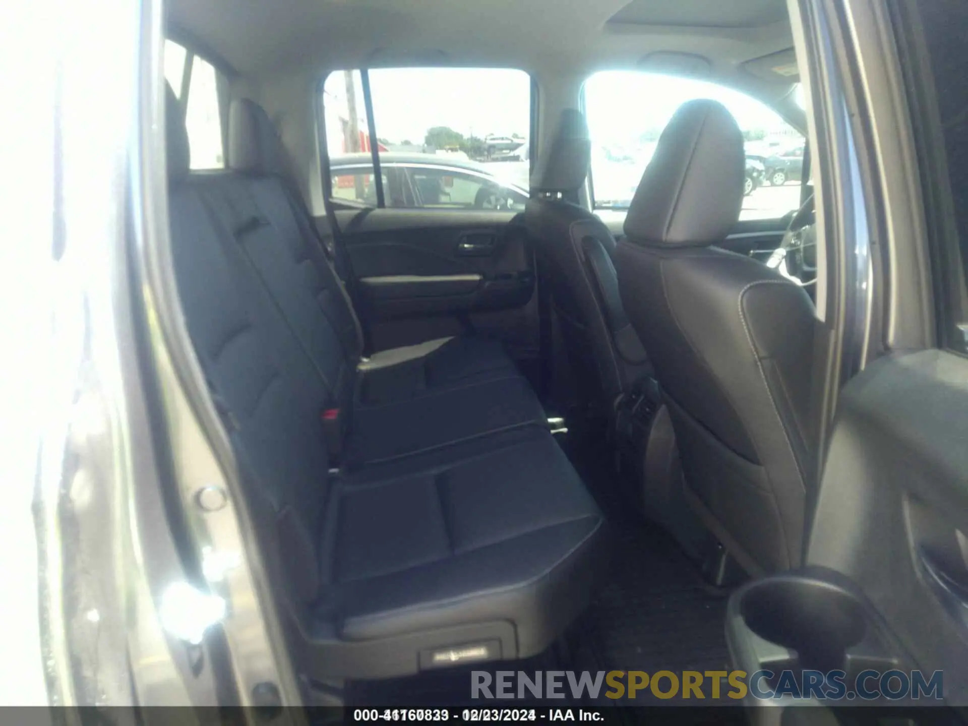 8 Photograph of a damaged car 5FPYK3F72PB025620 HONDA RIDGELINE 2023