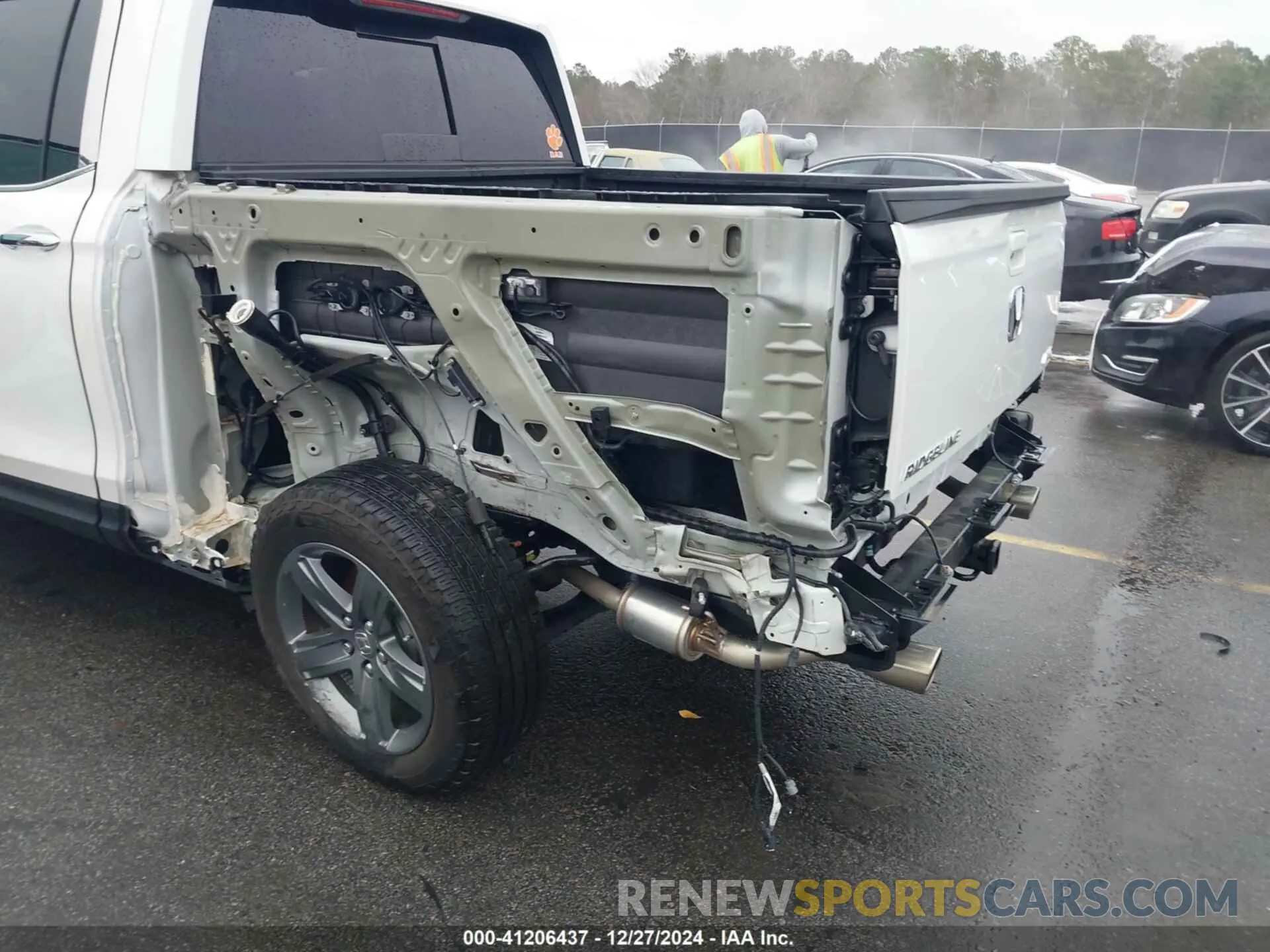 6 Photograph of a damaged car 5FPYK3F72PB035273 HONDA RIDGELINE 2023