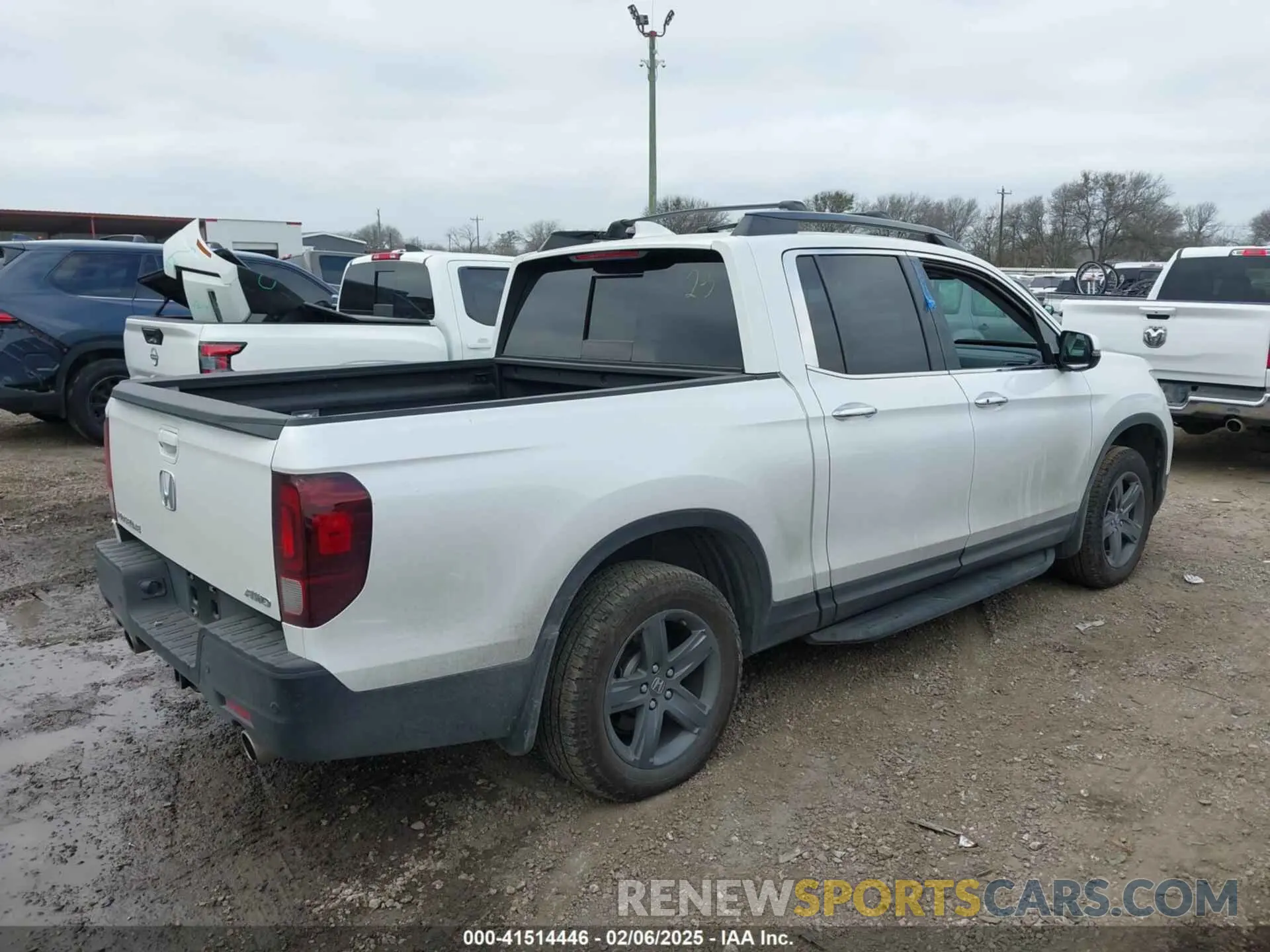 4 Photograph of a damaged car 5FPYK3F73PB054513 HONDA RIDGELINE 2023