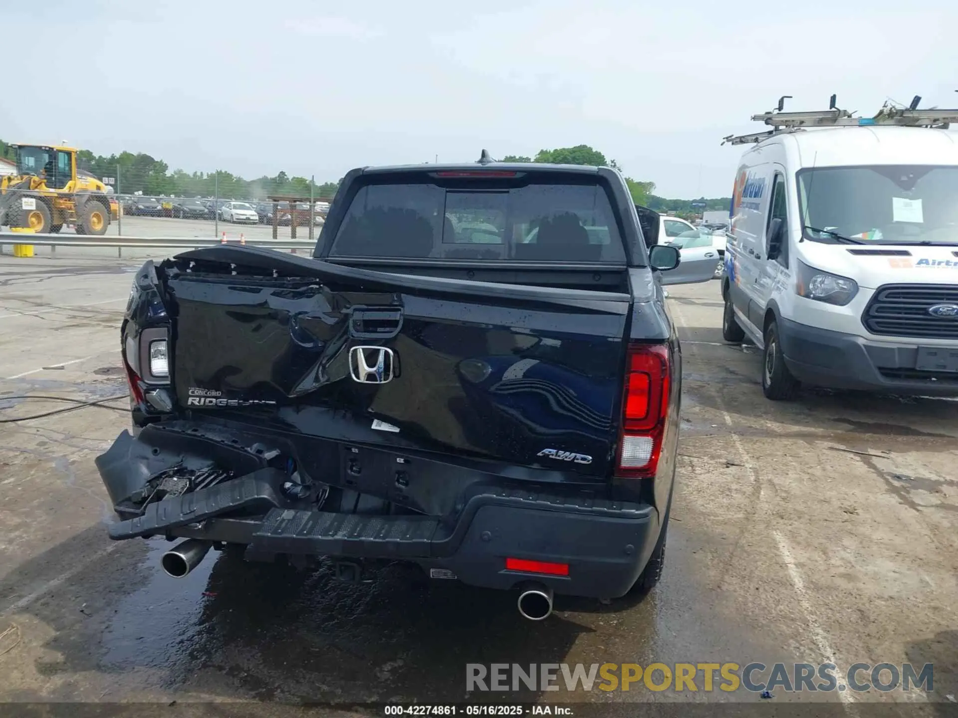 16 Photograph of a damaged car 5FPYK3F76PB042100 HONDA RIDGELINE 2023