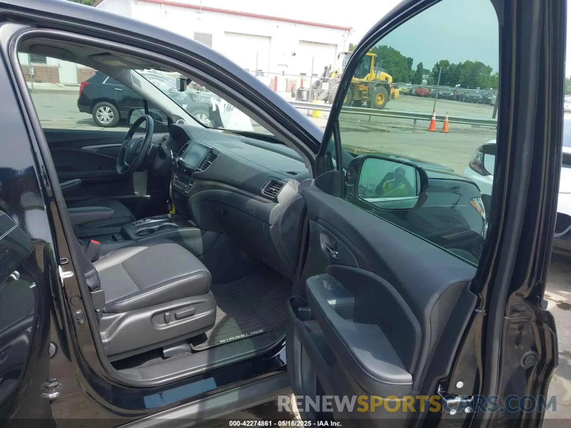 5 Photograph of a damaged car 5FPYK3F76PB042100 HONDA RIDGELINE 2023