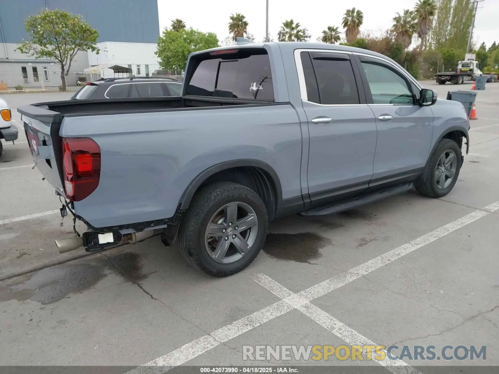 4 Photograph of a damaged car 5FPYK3F77PB001491 HONDA RIDGELINE 2023
