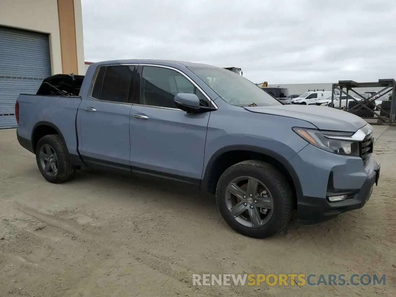 4 Photograph of a damaged car 5FPYK3F79PB046254 HONDA RIDGELINE 2023